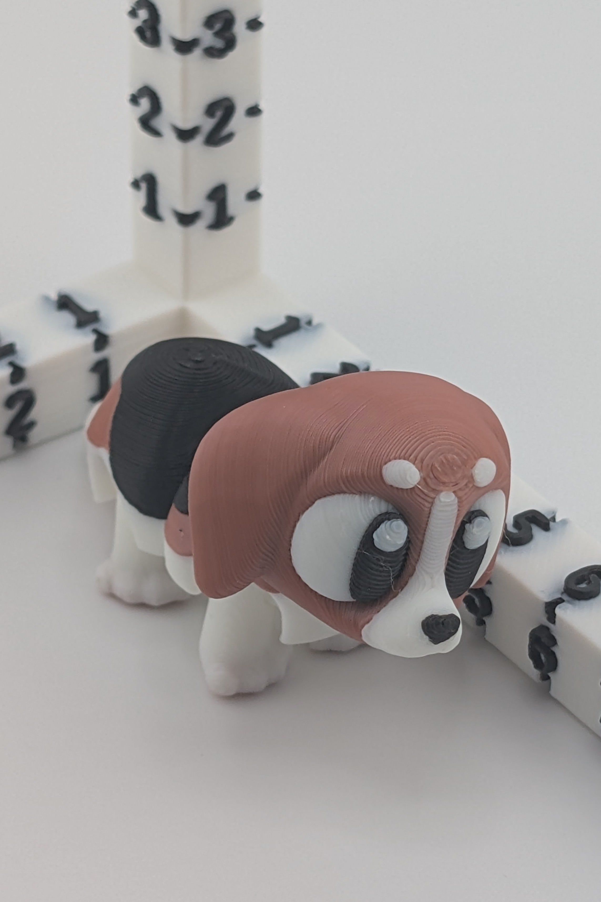 Mini Articulated Beagle Fidget Toy – Poseable Pup with Personality