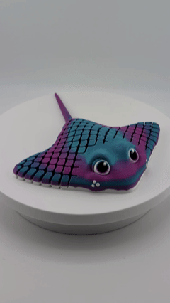 Flexi Manta Ray Fidget Toy Articulated Sea Creature Made from PLA Plastic