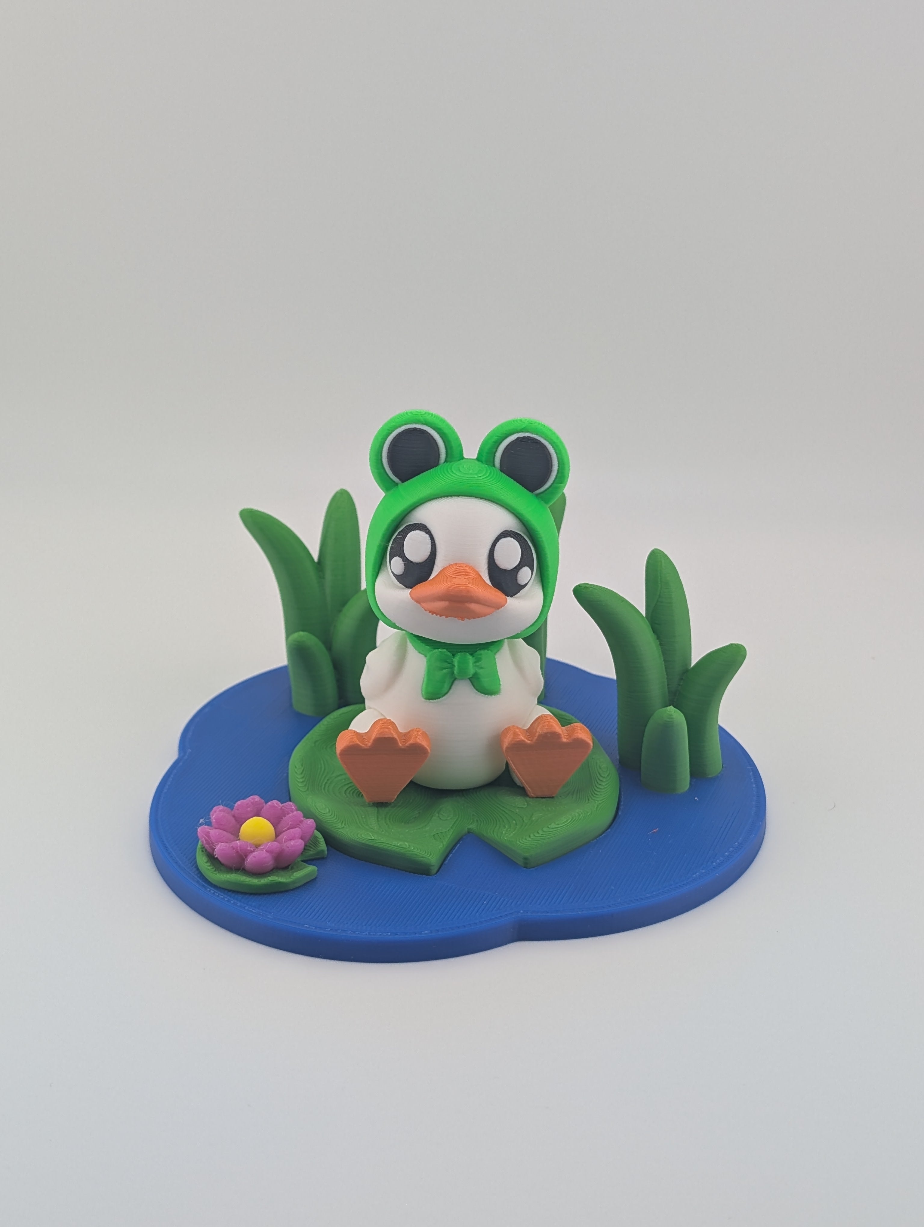 Ducky Frog Pond – Whimsical PLA Figurine