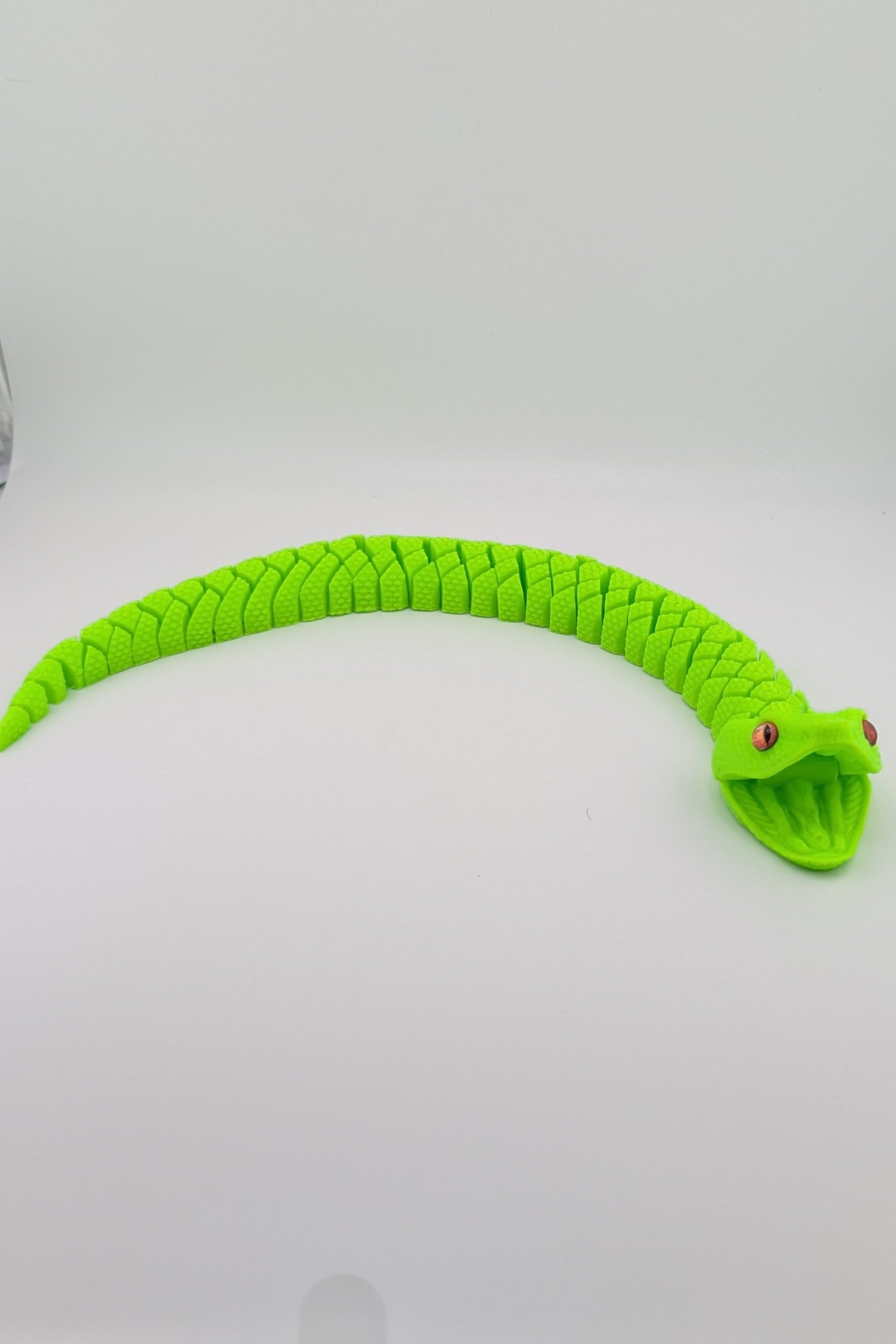 Articulated Flexi Bush Viper – 15" Gradient PLA Snake with Glass Eyes