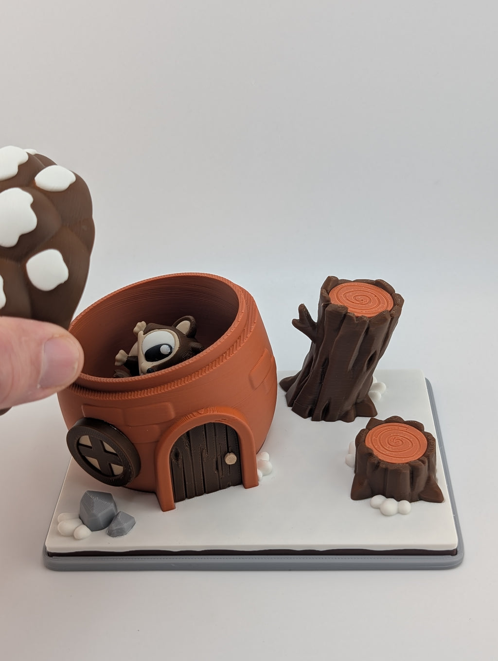 Acorn Squirrel Habitat Playset – Whimsical Woodland Decor