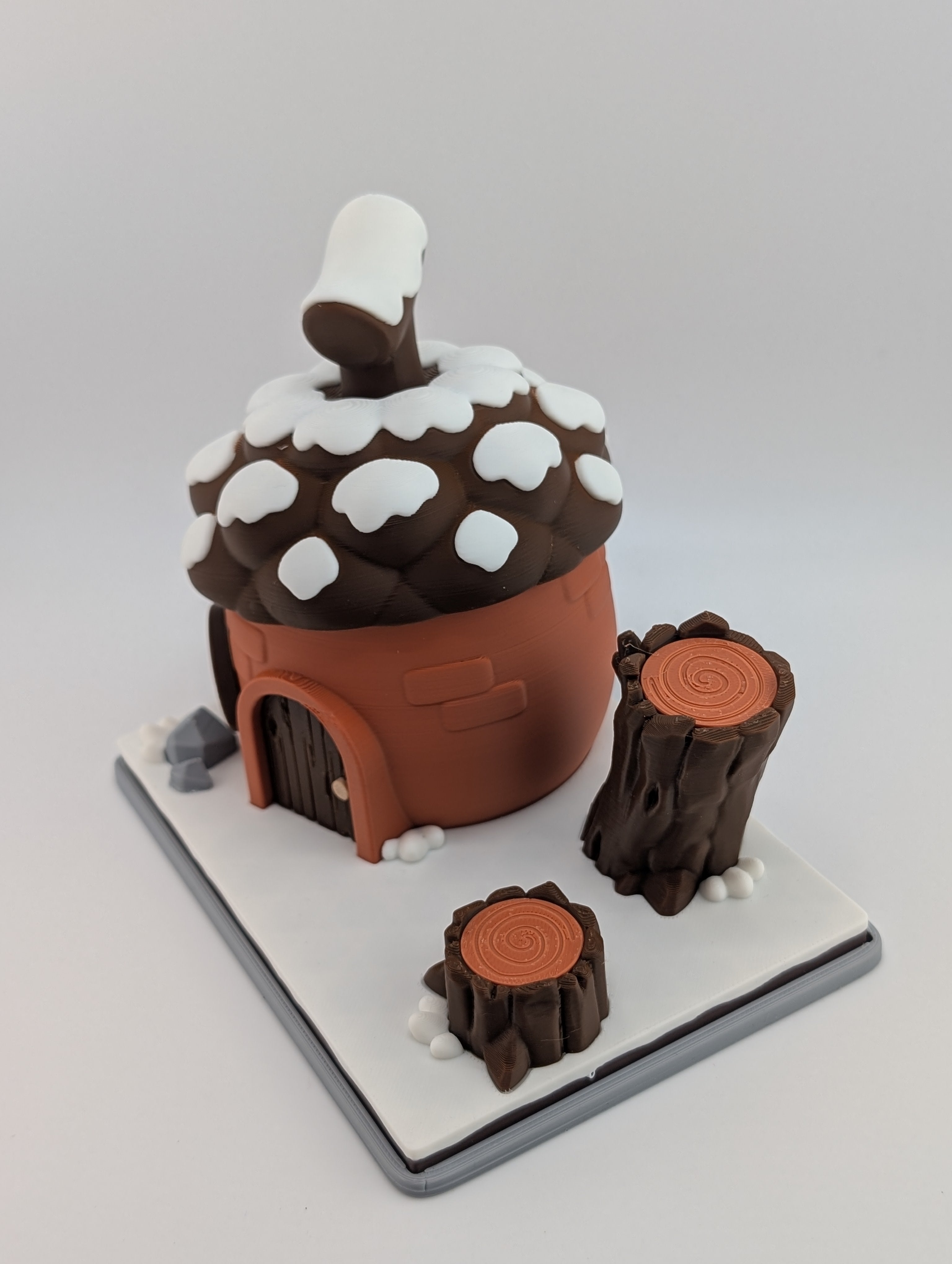 Acorn Squirrel Habitat Playset – Whimsical Woodland Decor