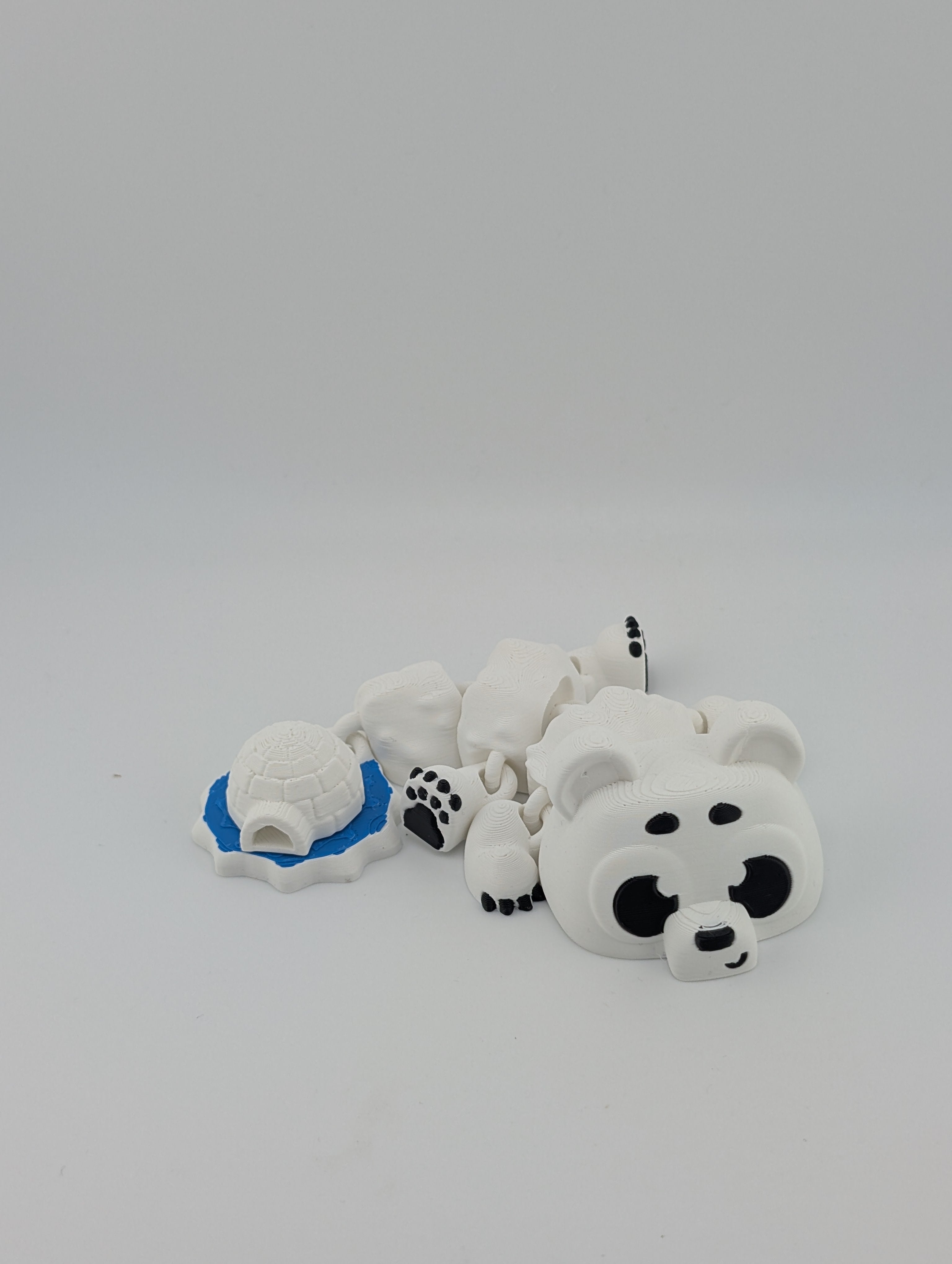Polar Bear Mini Dragon – Flexi Fidget Toy with Arctic Flair