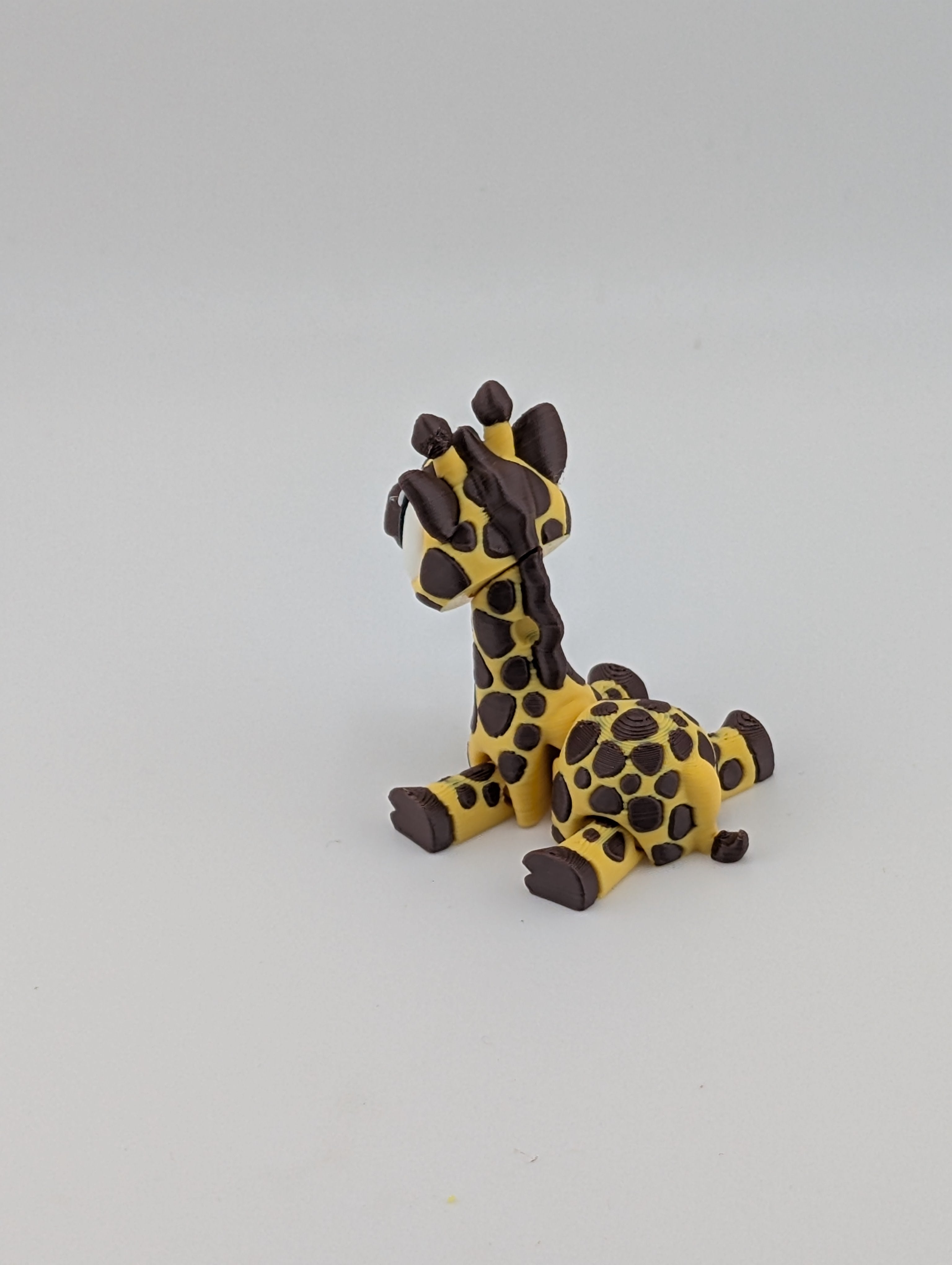 🦒✨ Mini Flexi-Giraffe! 🌍 2.25" Articulated Safari Fidget & Keychain Charm 🔑🥨