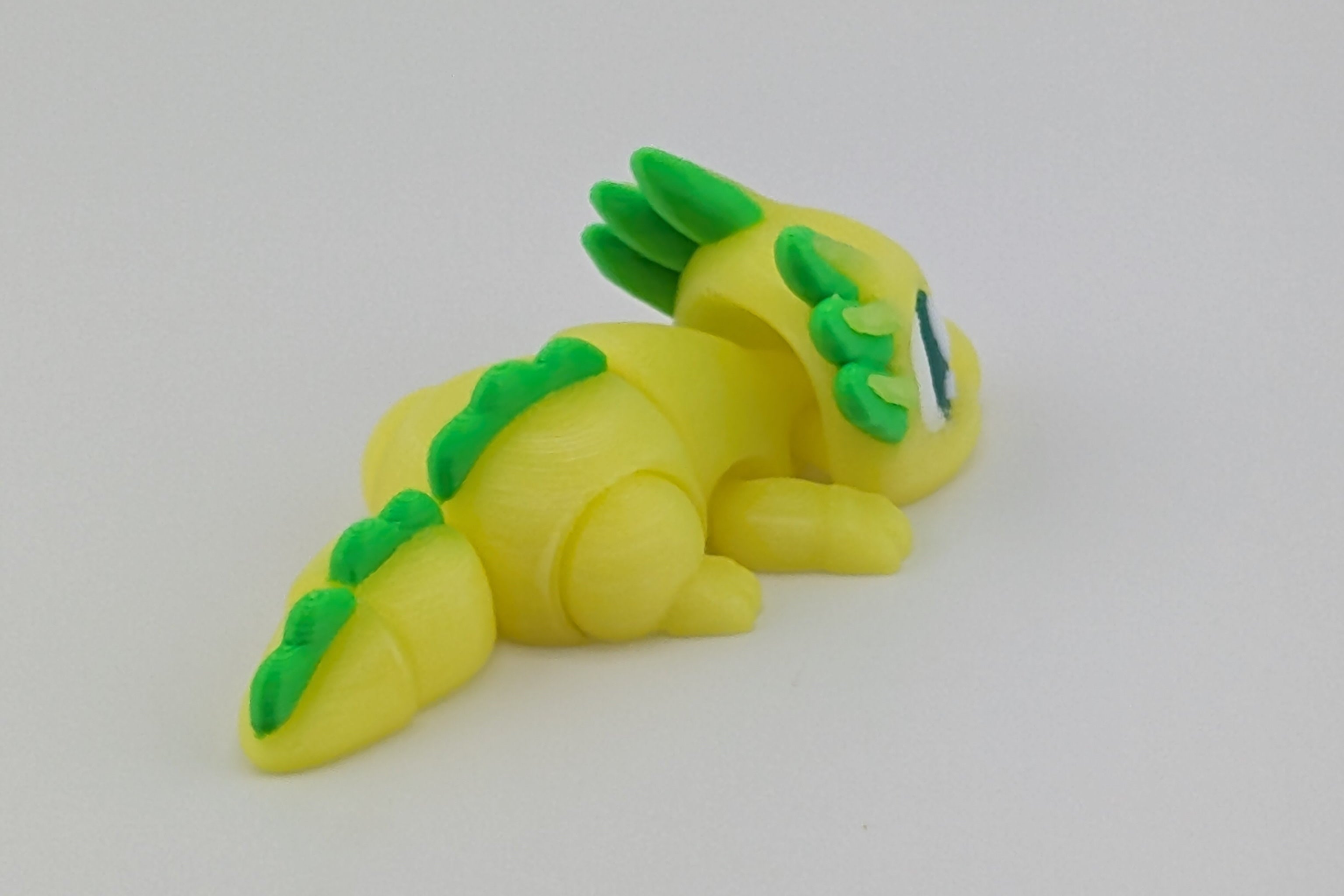 ☀️🦎 UV-Glow Mini Axolotl! 🌈 3" Sun-Reactive Articulated Fidget Charm ✨🫧