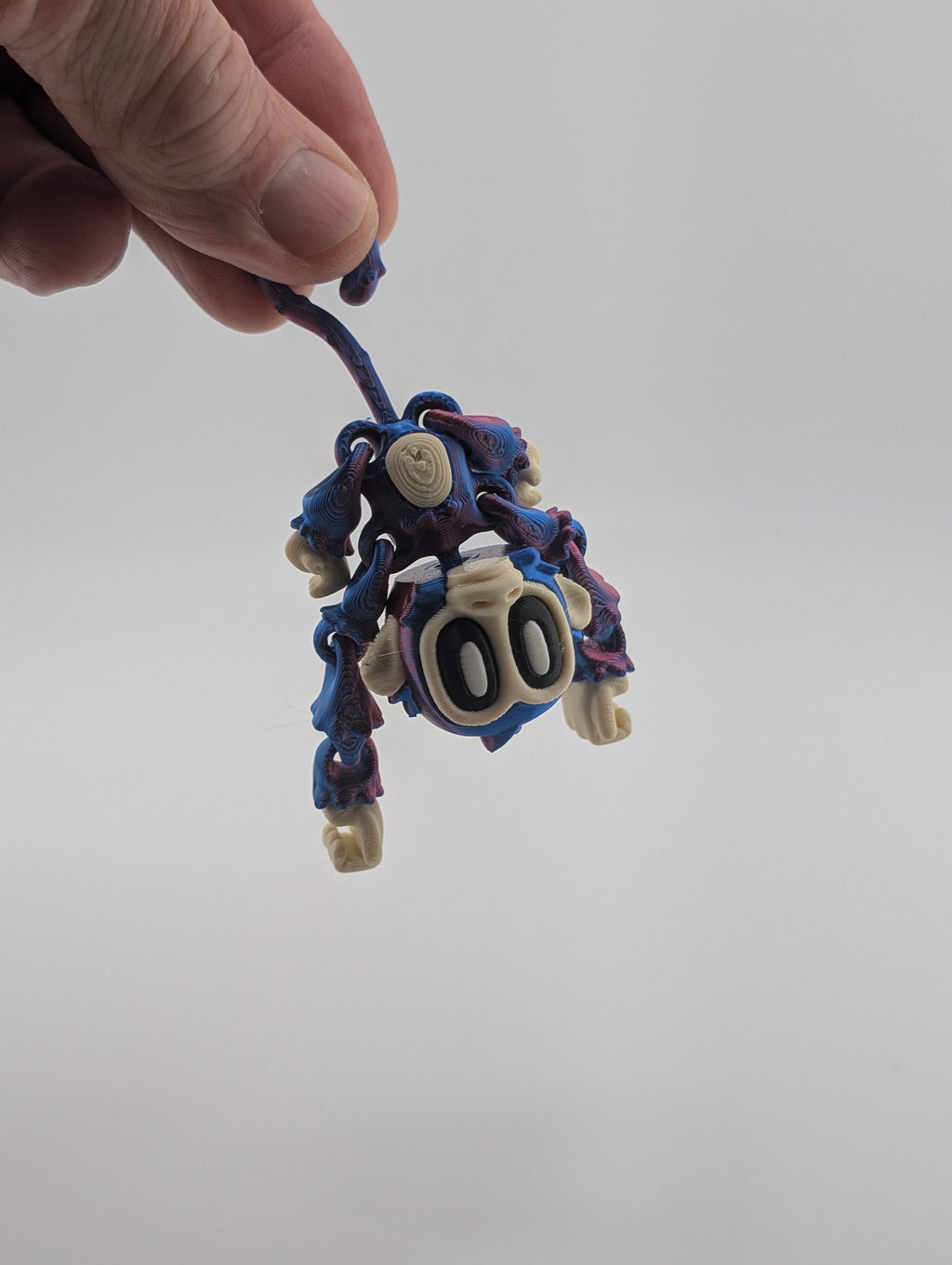 Articulated Monkey Toy – Hanging Fidget Keychain for Kids 3+