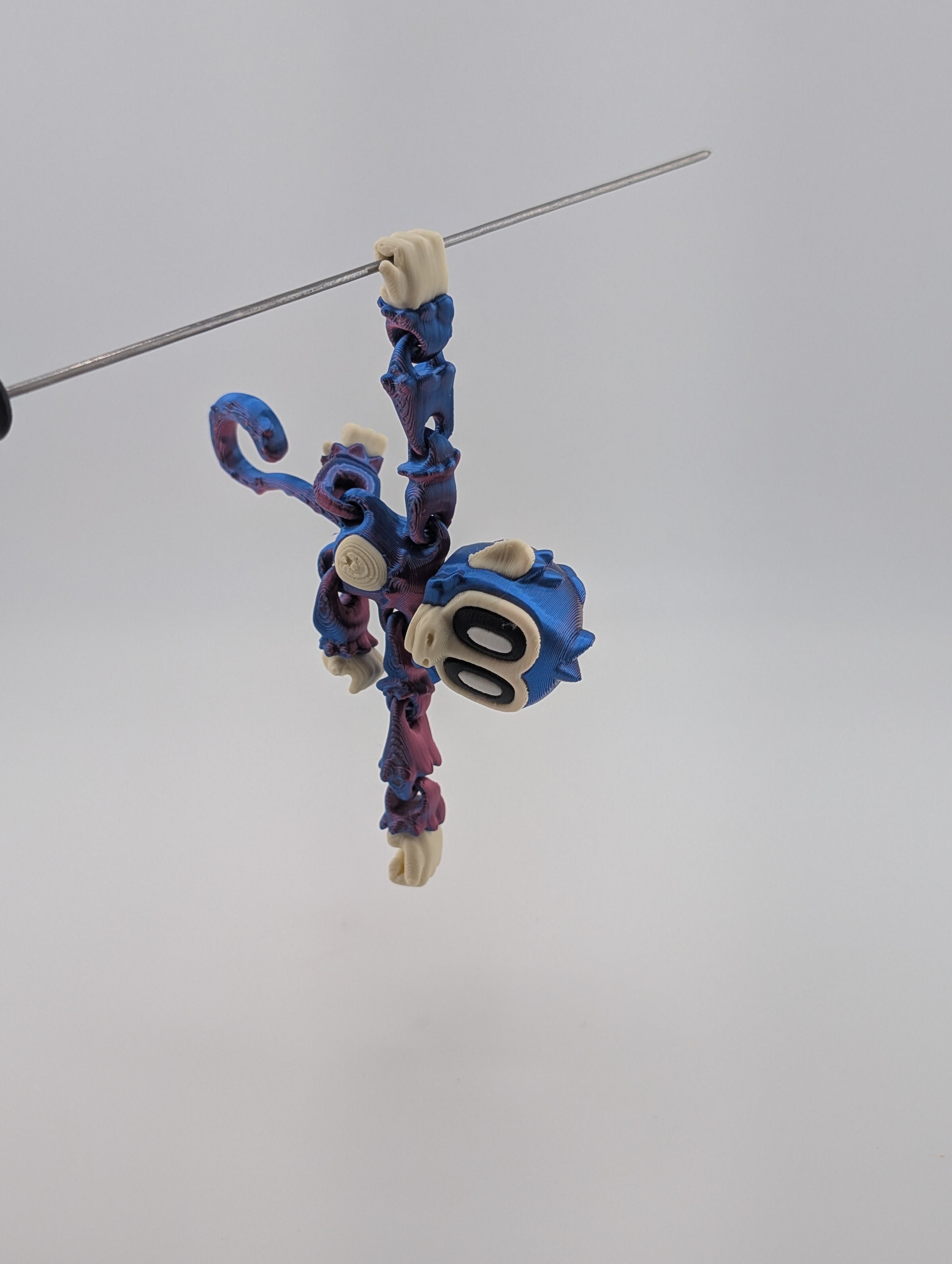 Articulated Monkey Toy – Hanging Fidget Keychain for Kids 3+