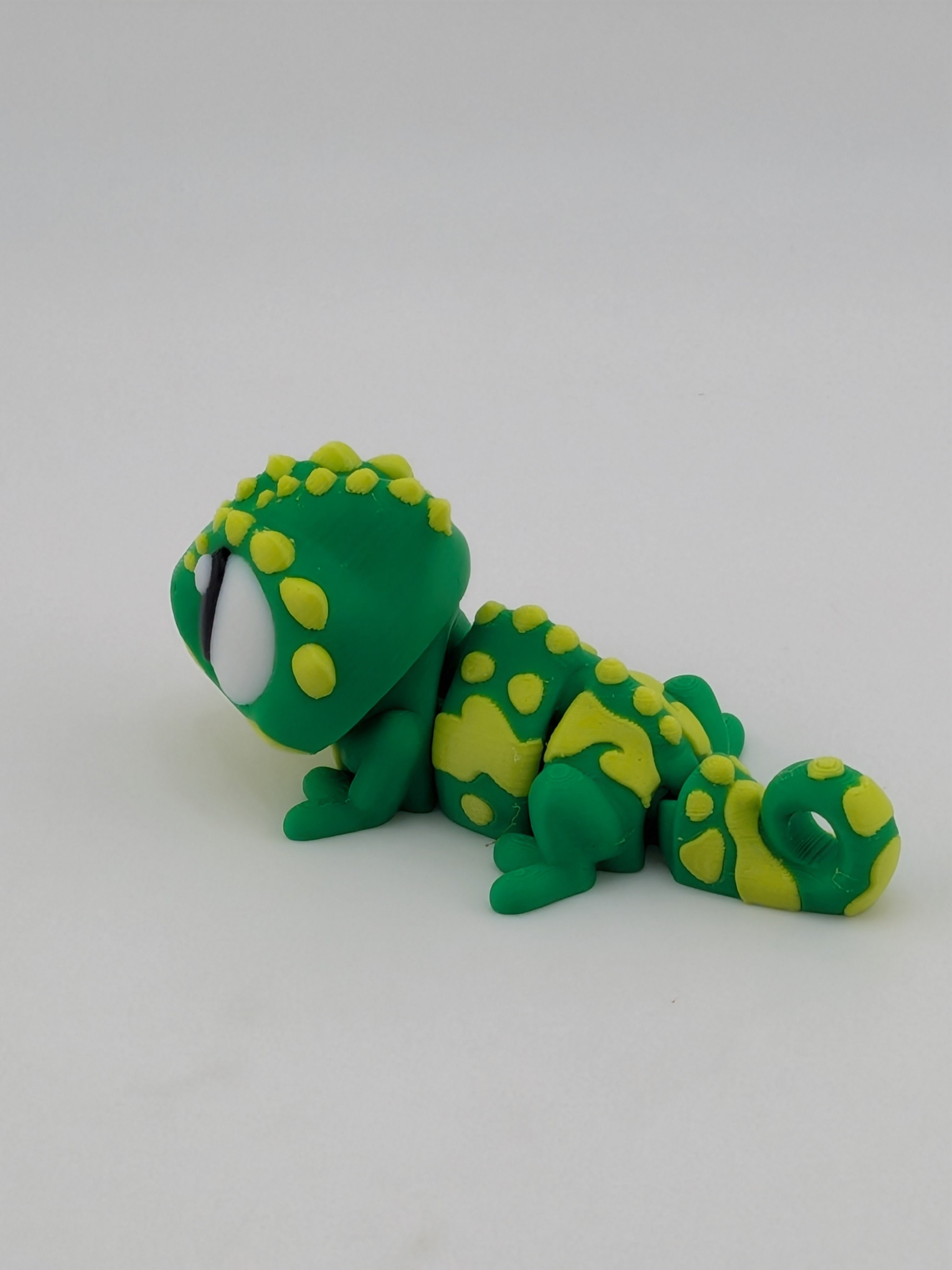 🦎✨ 2.75" Mini Flexi-Chameleon | Articulated "Color-Shift" Fidget Bag Charm 🌴🌀