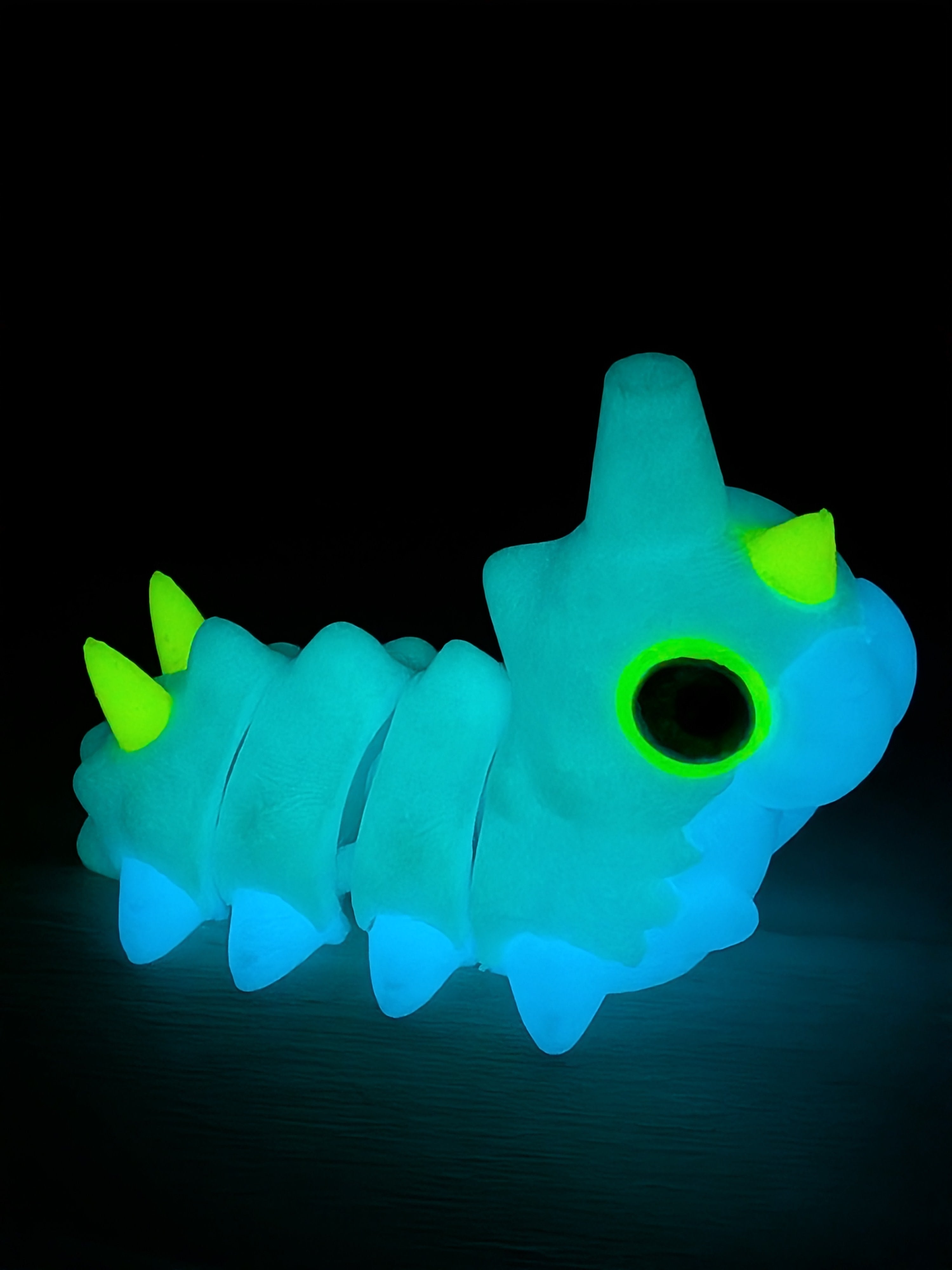 🪩✨ The "Rave-Worm" Triple-Glow Flexi! 🐛 Tri-Color Neon Fidget with Glass Eyes 🎶🌈