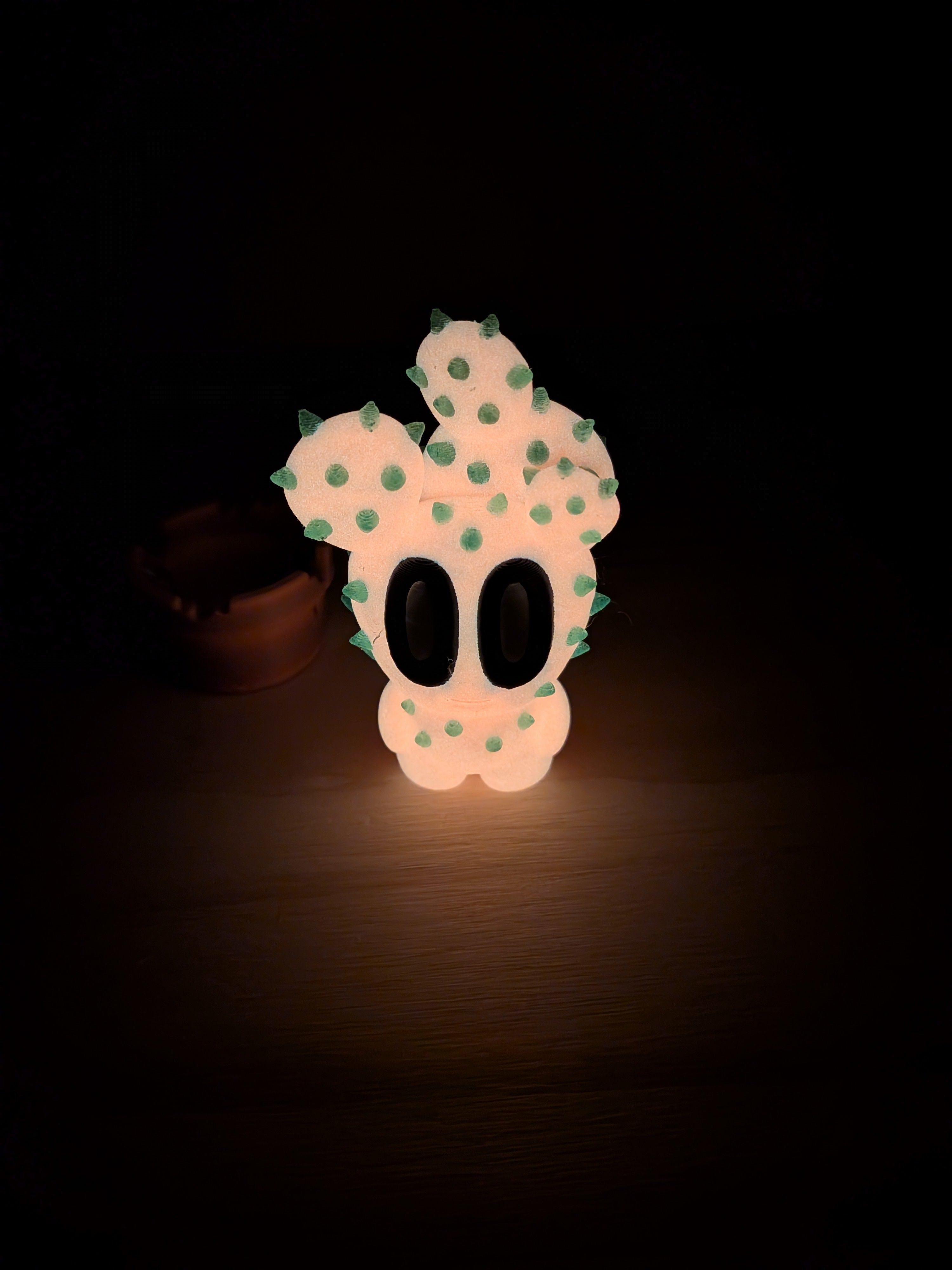 🌵✨ UV-Glow Cactus Blob! ☀️ 2.5" Sun-Reactive Articulated Prickly Fidget 🏜️🔦