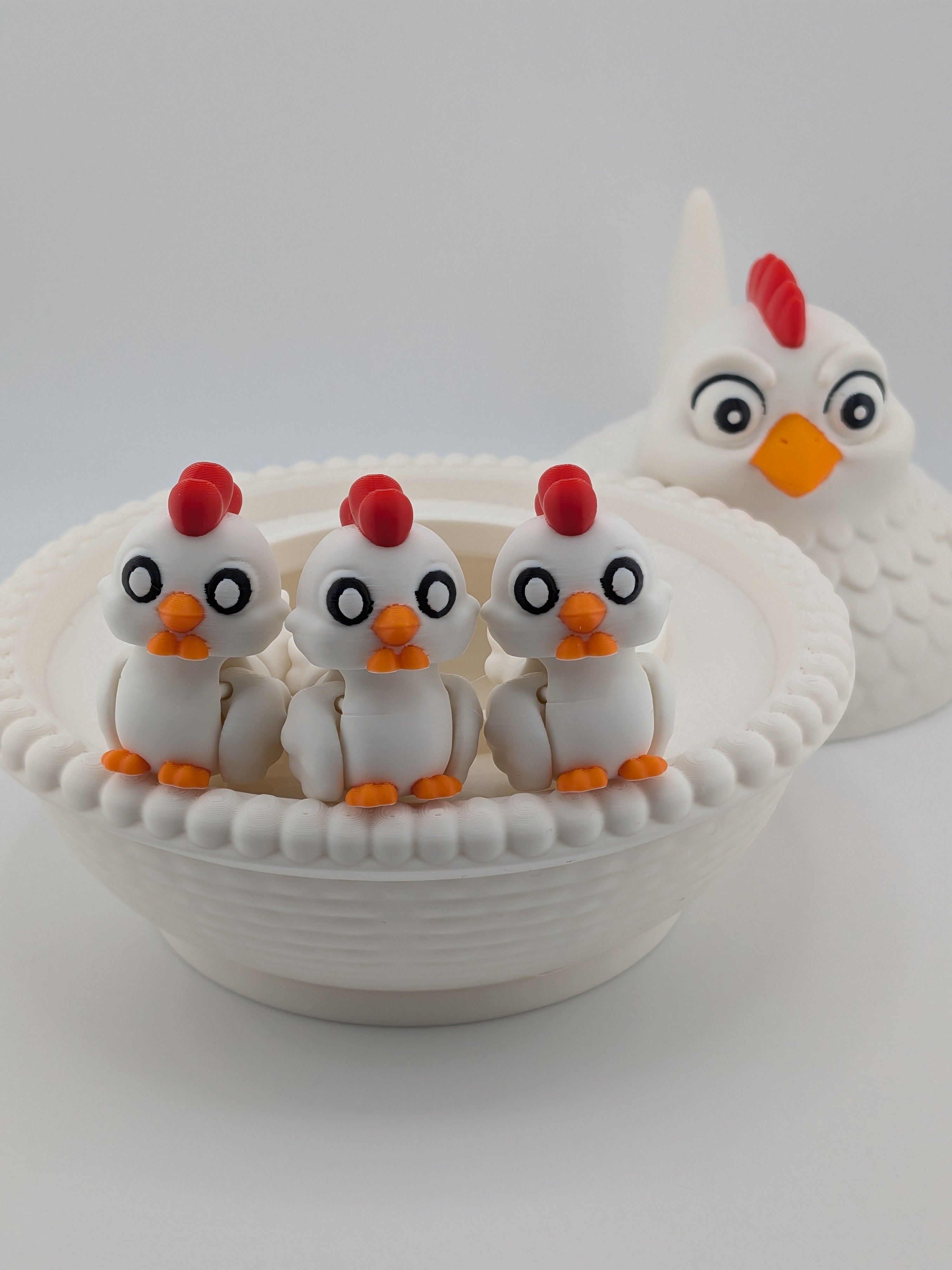 🐔🧺 The Mother Hen Nest Bundle! 🥚 5.5" Bowl with 3 Mini Flexi Chicks ✨🐥