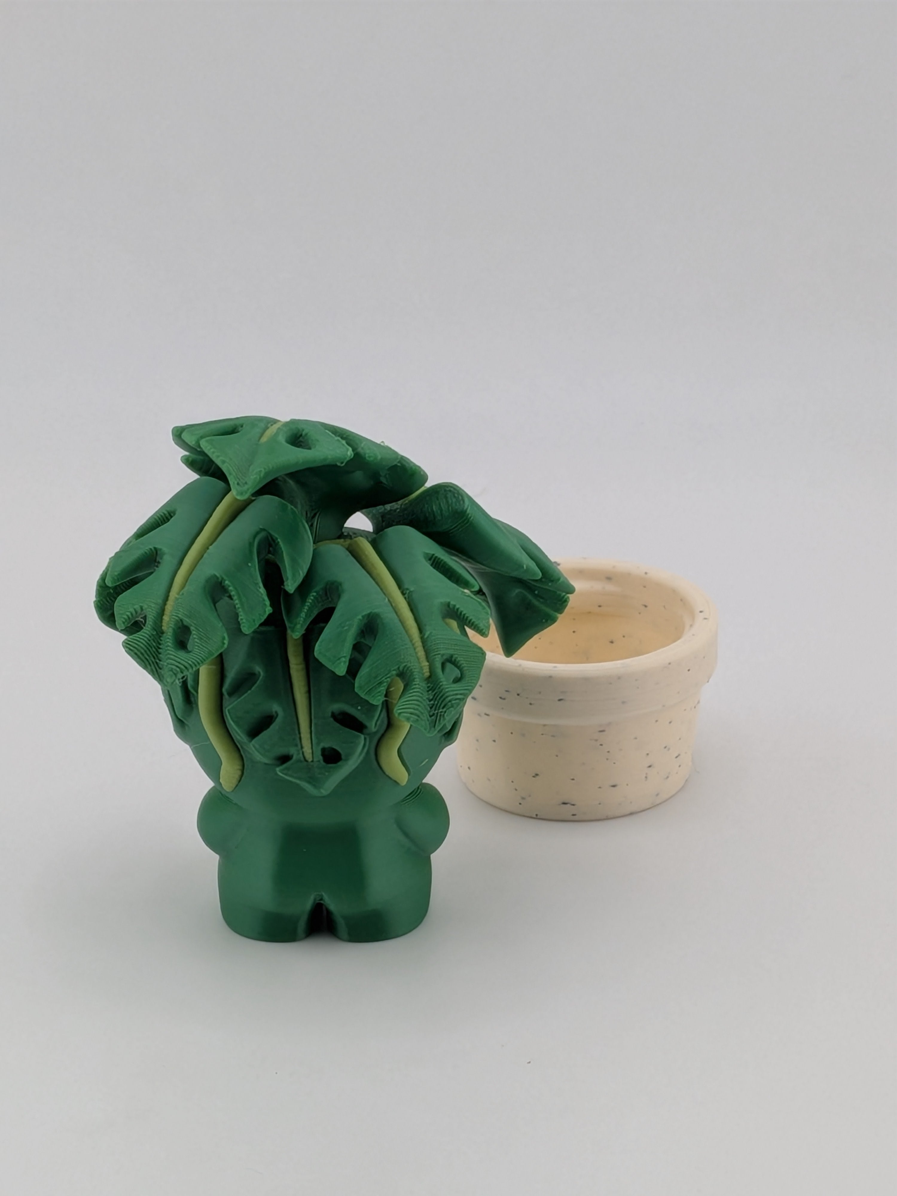 🌿✨ Monstera Plant Blob! 🪴 2.5" Articulated Leafy Fidget & Desk Pet Figurine 💎🍃