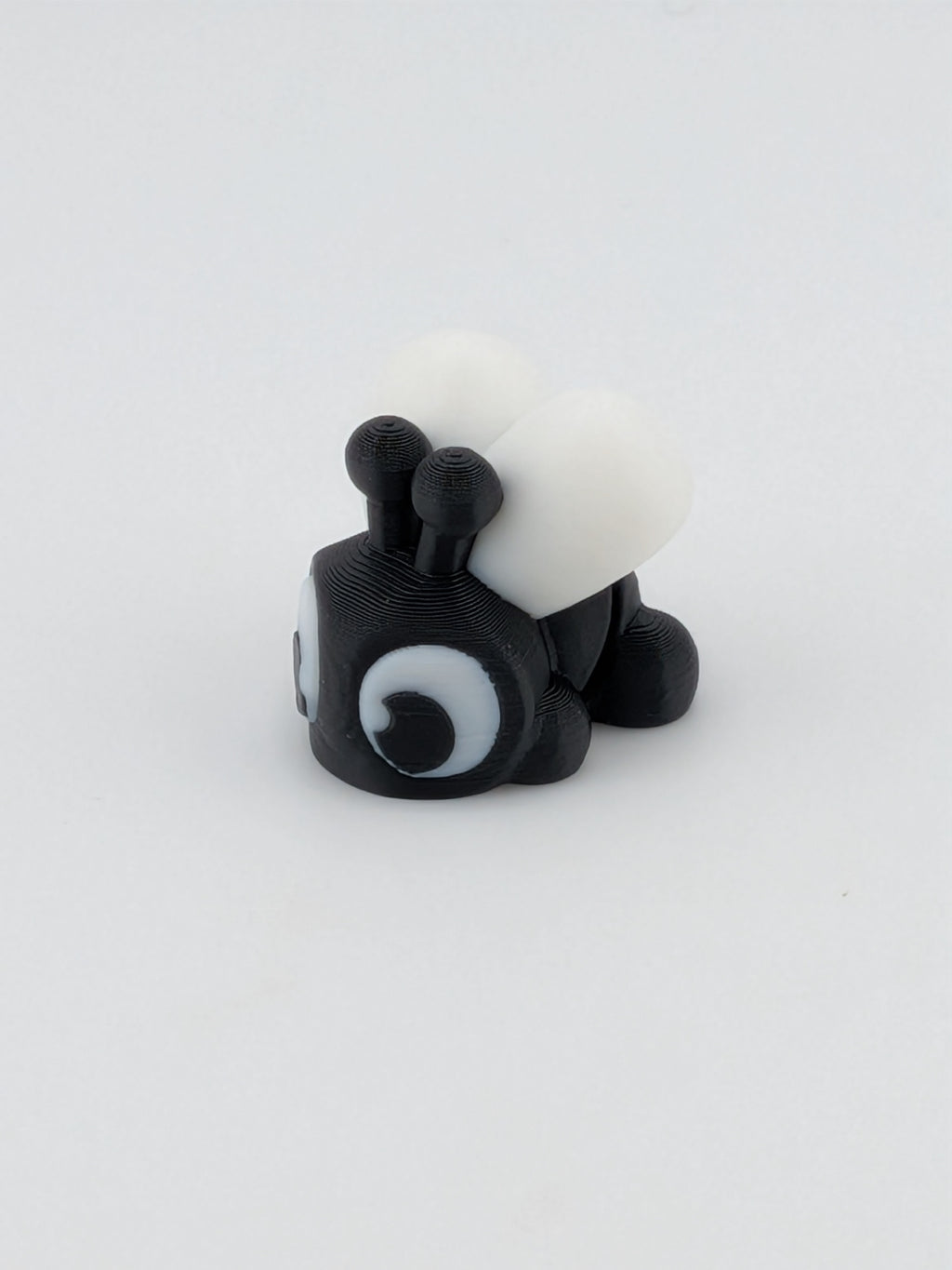 🪰🧲 Magnetic Mini Fly Swarm! 🤏 Quarter-Sized Articulated Fridge Fidgets ✨🧺