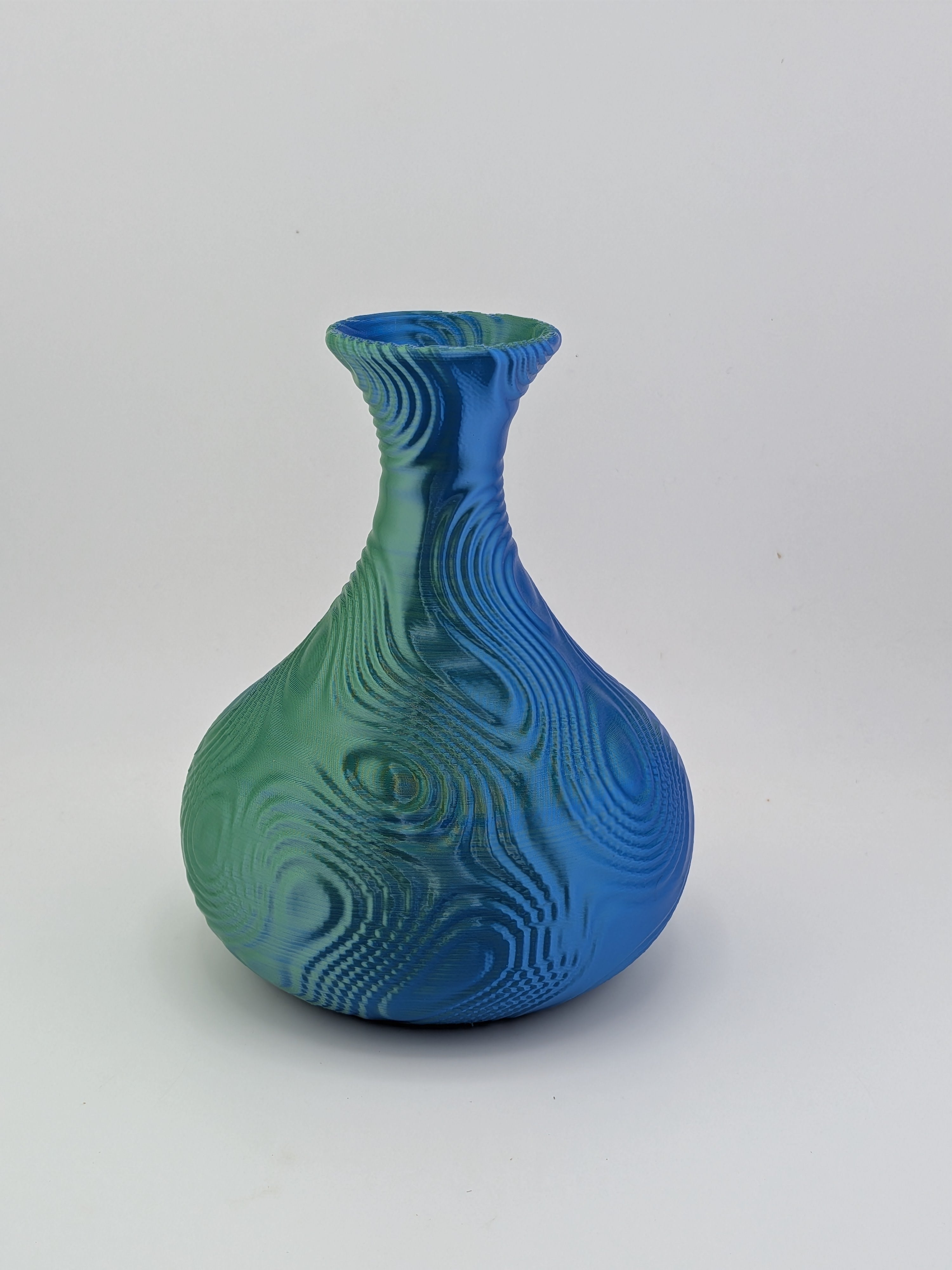 🎨🌀 4.75" Bulbous Ripple Vase | 3D Printed Sculptural Decor in Silk & Dual-Tone ✨🏺