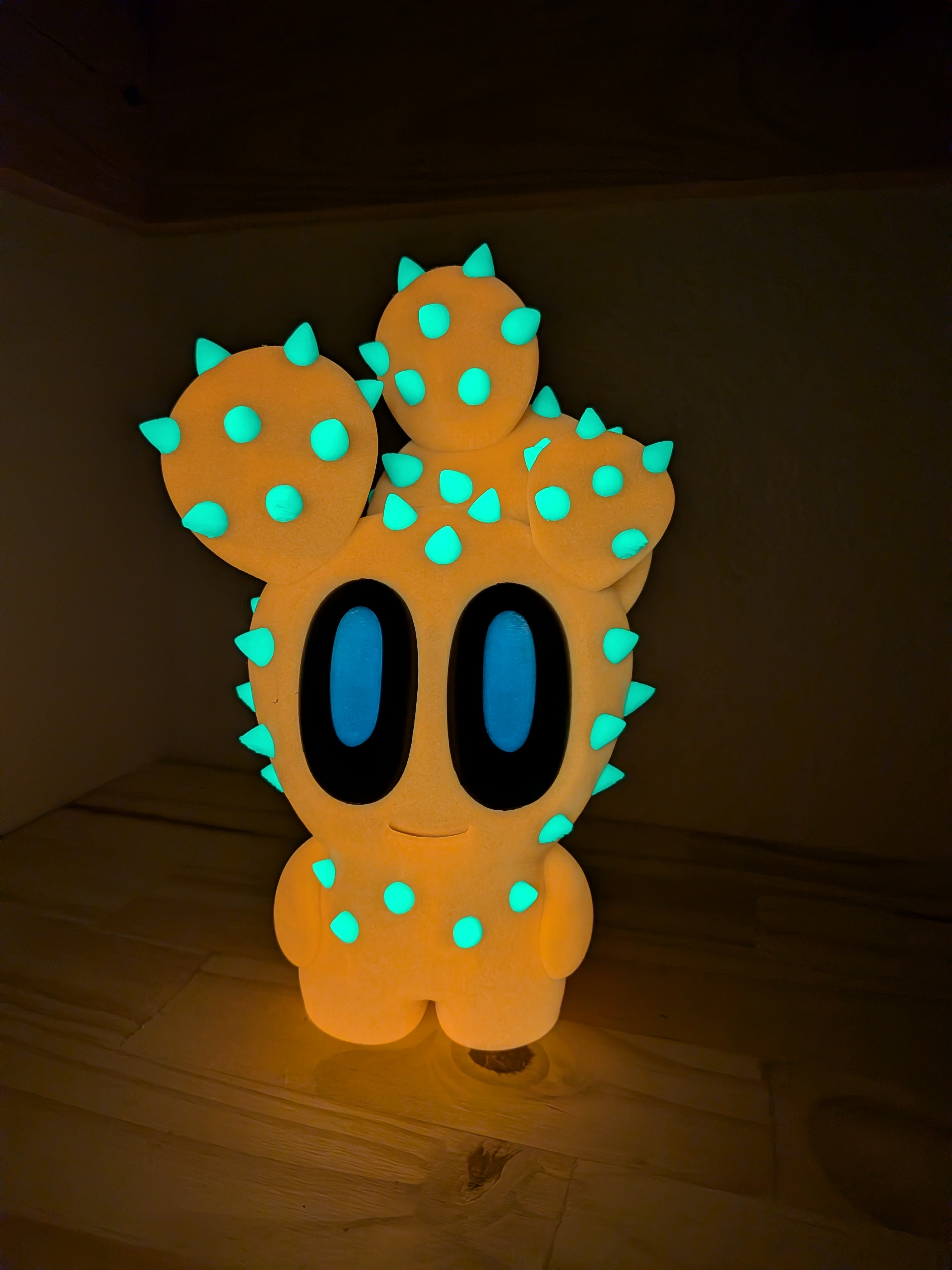 🌵✨ 8" UV-Reactive Cactus Buddy | Glowing 3D Printed "Chibi" Desert Decor 🔦🌈
