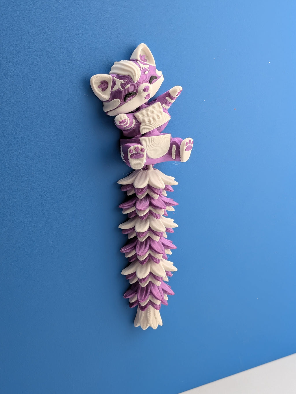 5.1 Inch Fluffy Tail Cat Articulated Mega Wiggle Magnetic Fridge Buddy