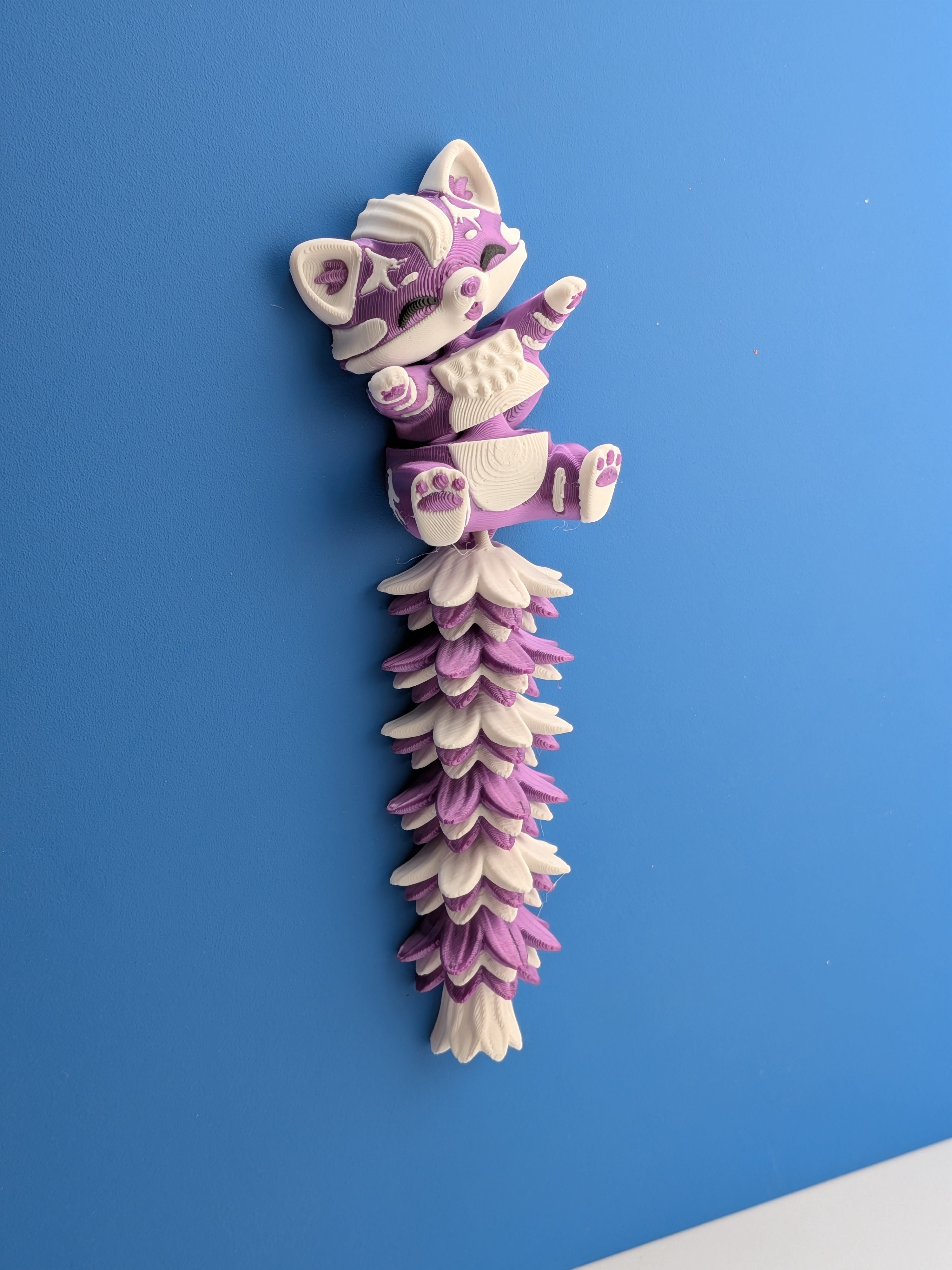 5.1 Inch Fluffy Tail Cat Articulated Mega Wiggle Magnetic Fridge Buddy
