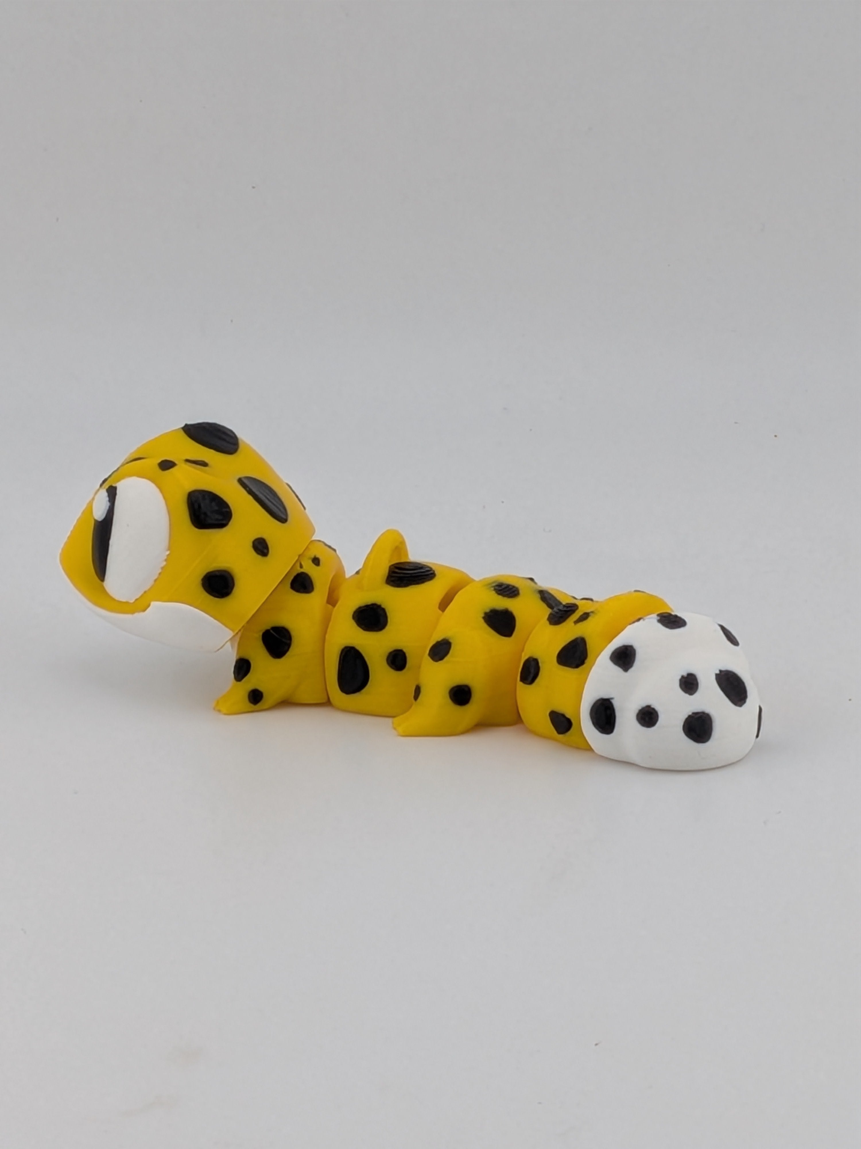 3.25 Inch Flexi Gecko Keychain Articulated Lizard Fidget Toy