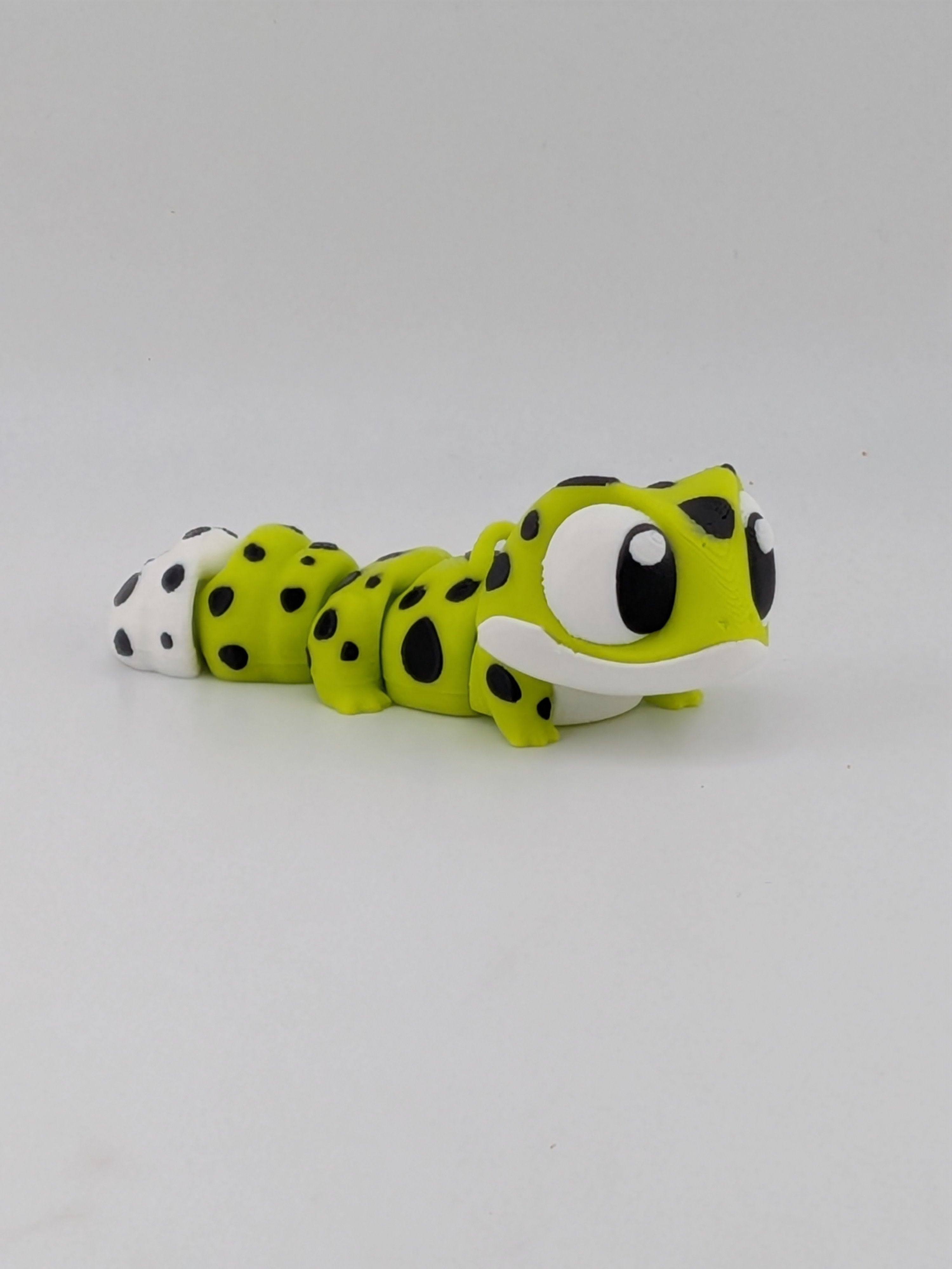 3.25 Inch Flexi Gecko Keychain Articulated Lizard Fidget Toy