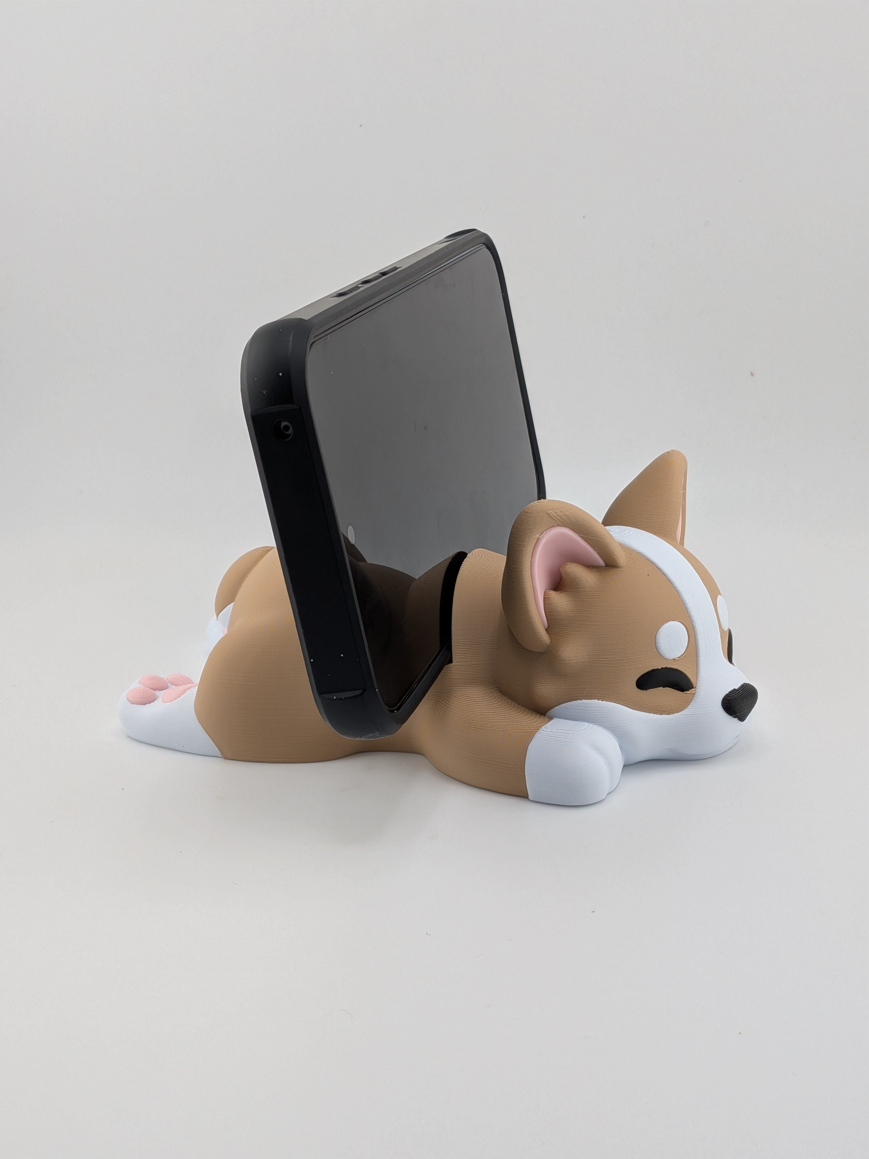5.75 Inch Corgi Phone Holder 3D Printed Desk Pet Smartphone Stand