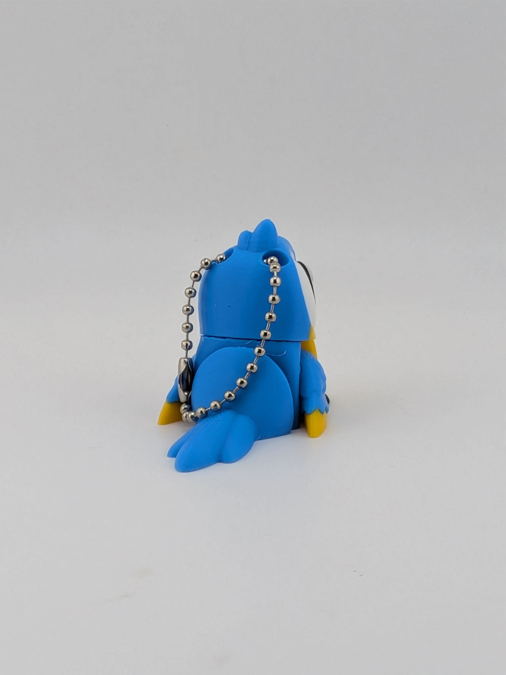 1.75 Inch Macaw Parrot Keychain Articulated Cute Tropical Bird Fidget Buddy