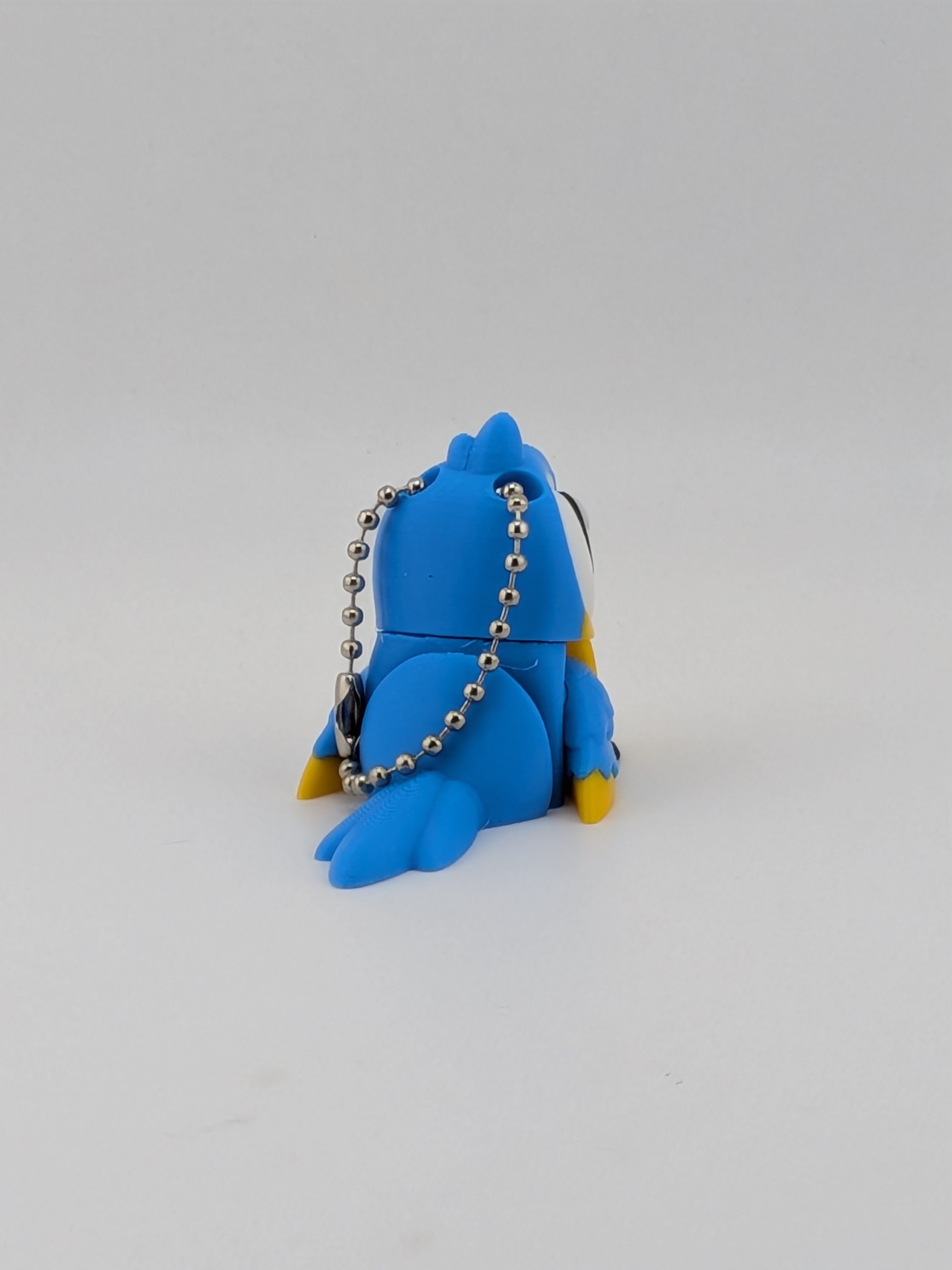 1.75 Inch Macaw Parrot Keychain Articulated Cute Tropical Bird Fidget Buddy