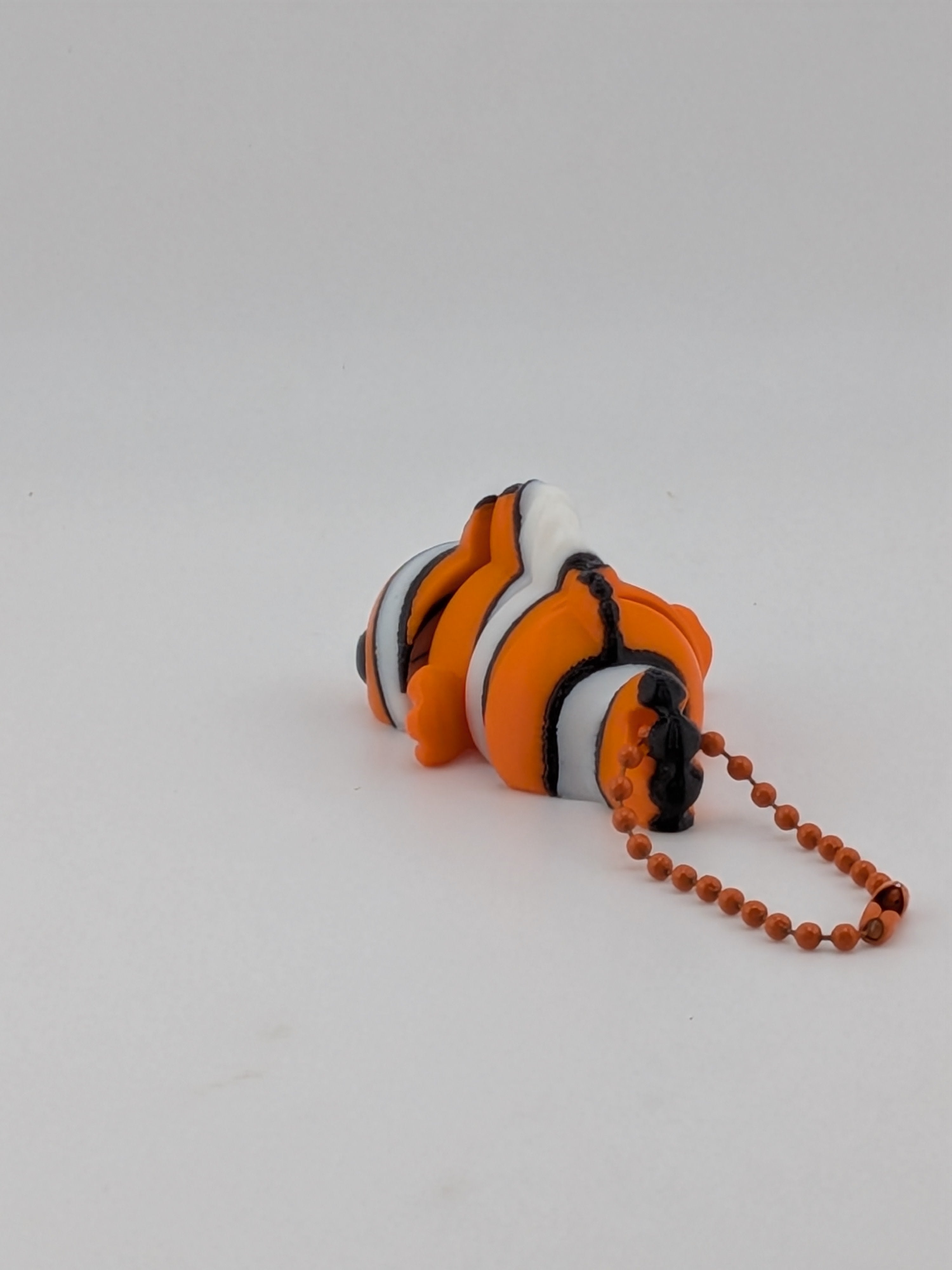 2.25 Inch Clownfish Articulated Flexi Keychain Cute Ocean Fidget Buddy