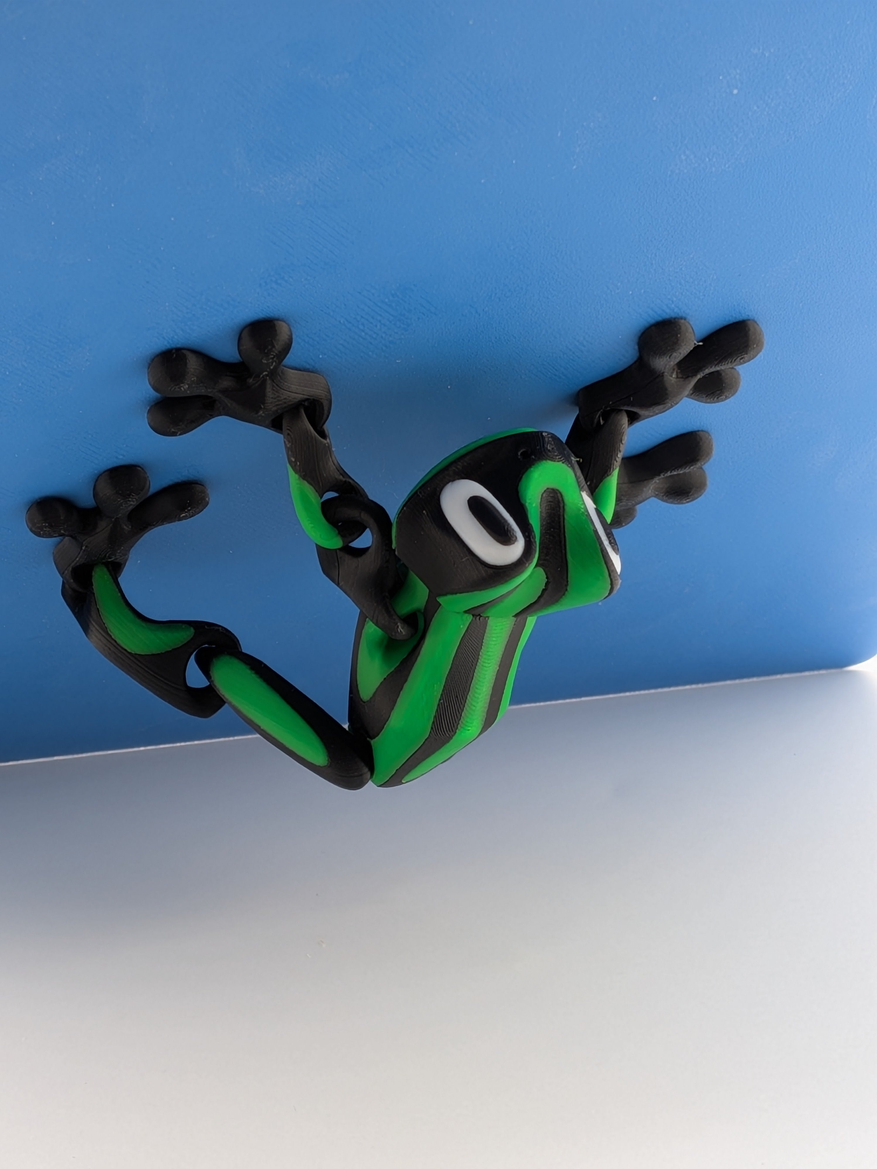 🐸🧲 Magnetic Flexi-Frog | 6-Point Grip Articulated Fidget | New "Venom" Colors! 🐍🟡
