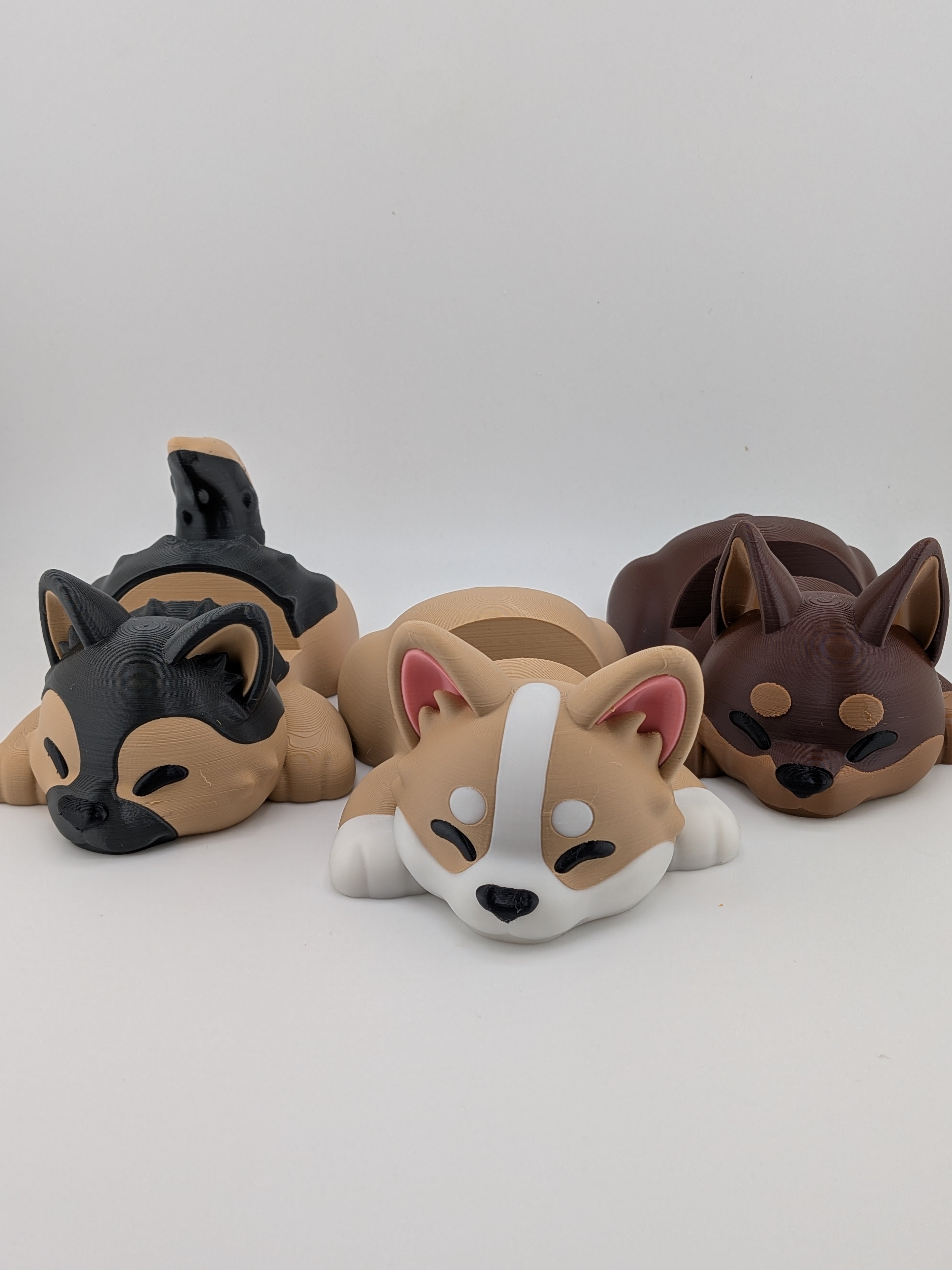 5.75 Inch Dog Phone Holder Corgi Doberman German Shepherd 3D Printed Desk Pet Stand