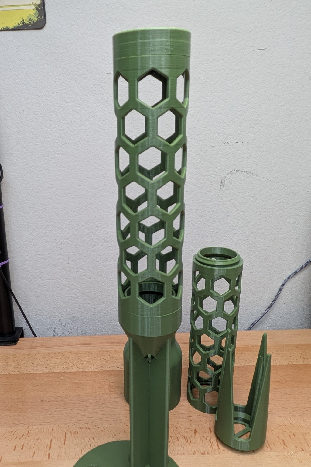 Modular Moss Pole System 2 Inch PETG Self Watering Monstera Plant Trellis