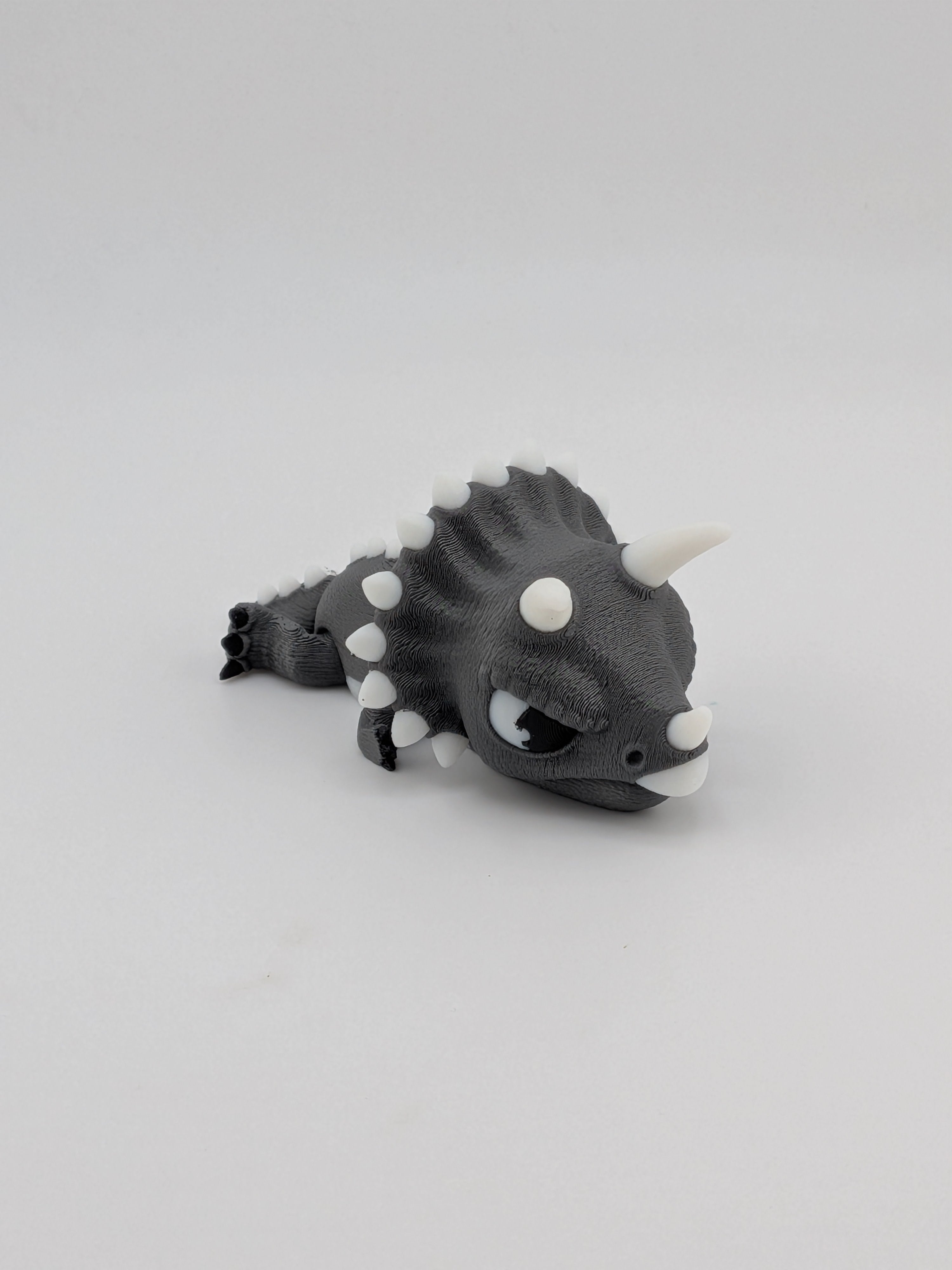 Snap Bite Articulated Animal Fidget Toy Shark Dragon Triceratops Clip