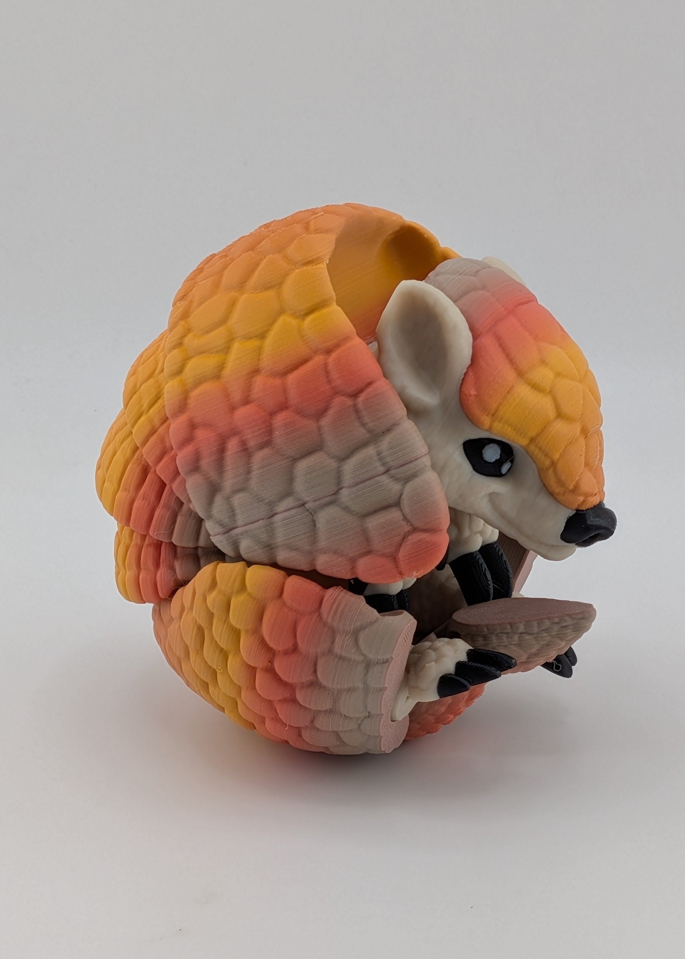 Flexi Armadillo Fidget Toy Articulated Roll-Up 3D Printed Desk Pet