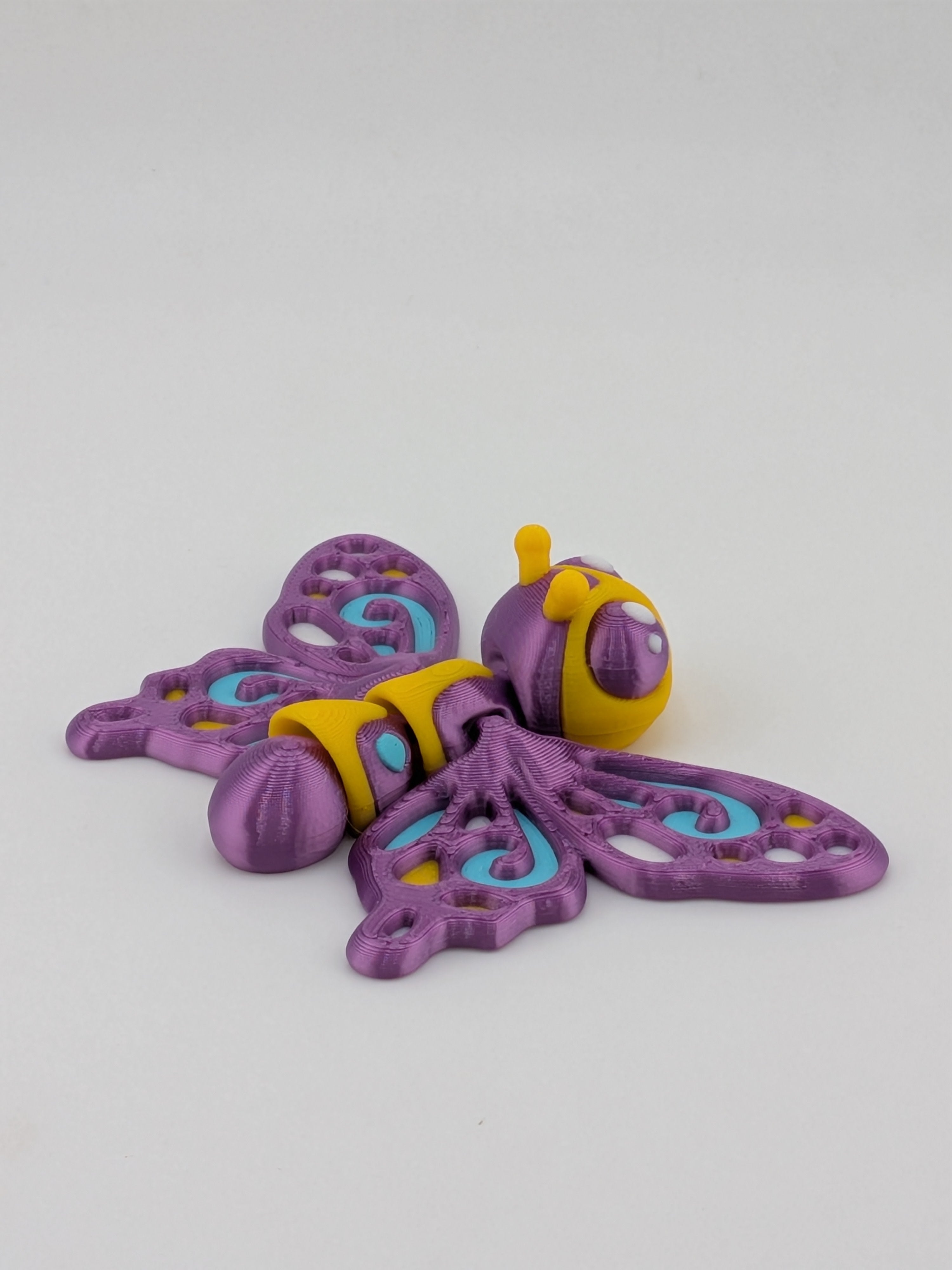Magnetic Moving Wing Butterfly Fidget 3D Printed Refrigerator Magnet Decor