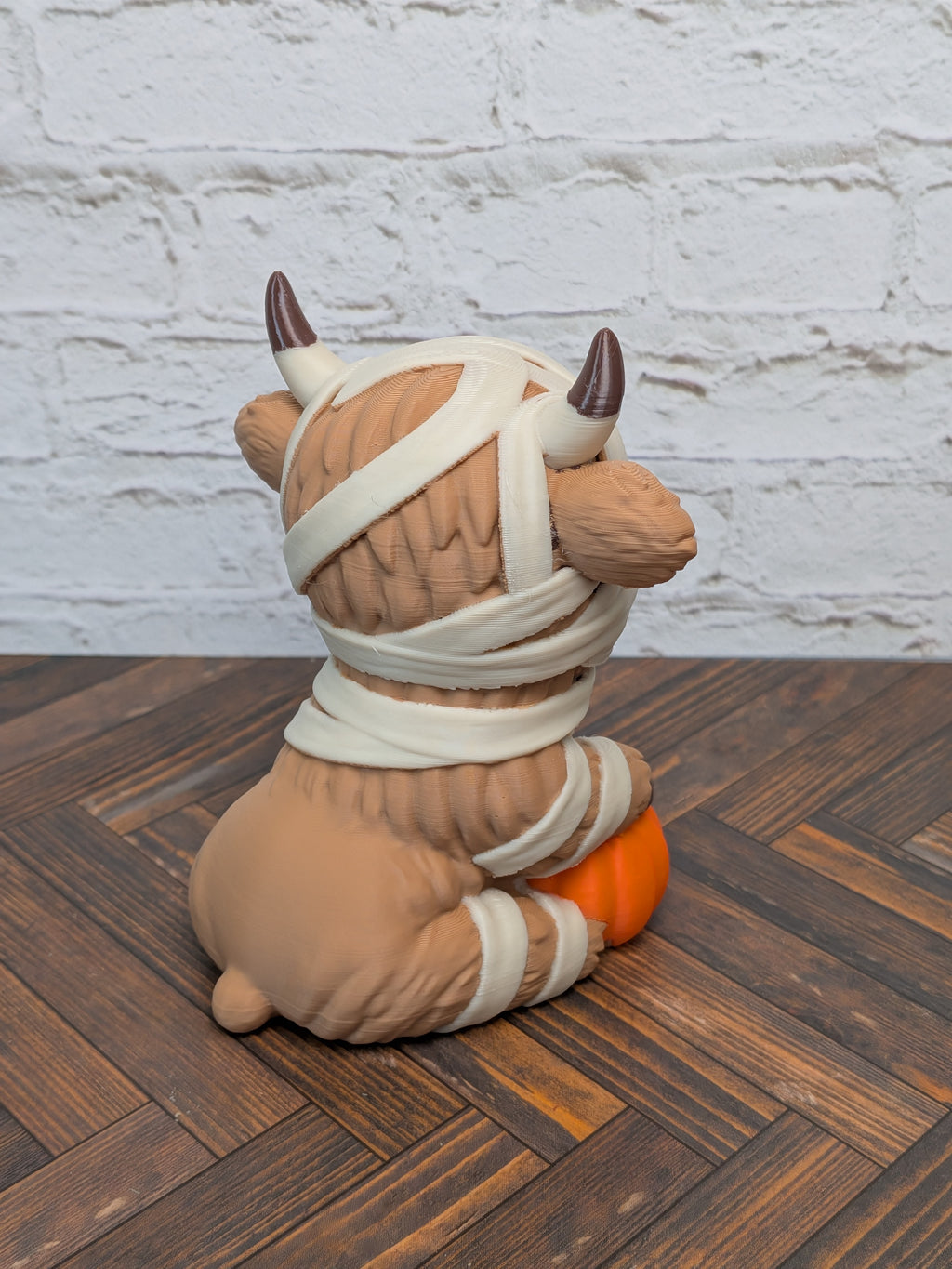 Mummy Highland Cow Figurine Udderly Dead Series 3D Printed Halloween Desk Pet