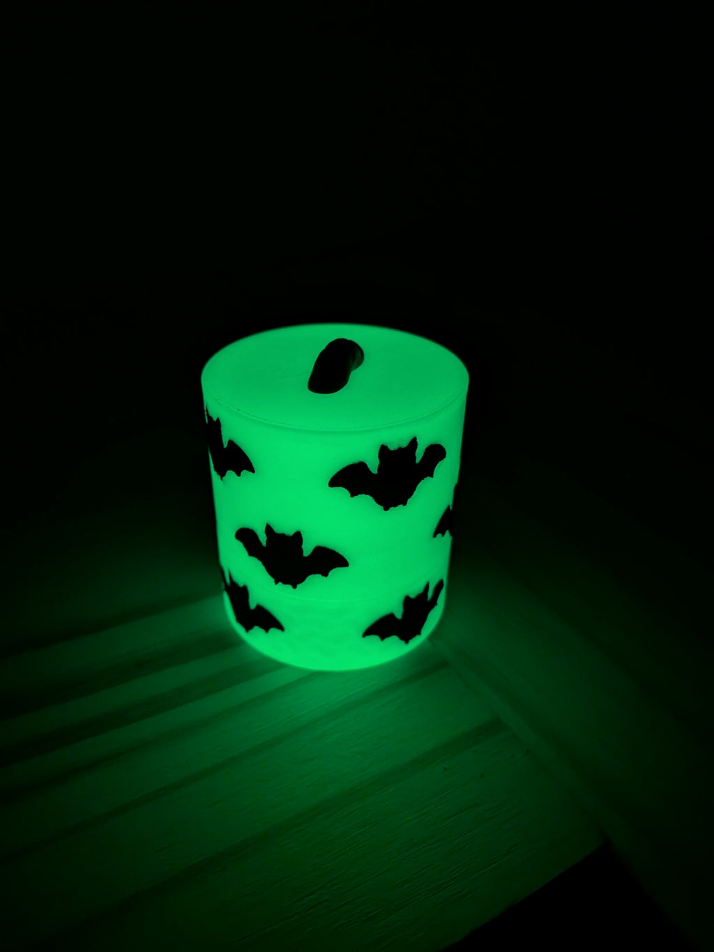 UV Reactive Candy Corn Clicker Fidget Mechanical Switch Halloween Bat Container