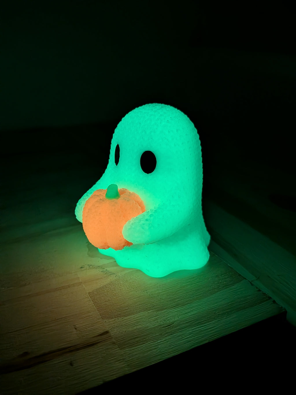 Faux Crochet Glow Ghost with Pumpkin Figurine UV Reactive 3D Printed Knit Halloween Desk Decor