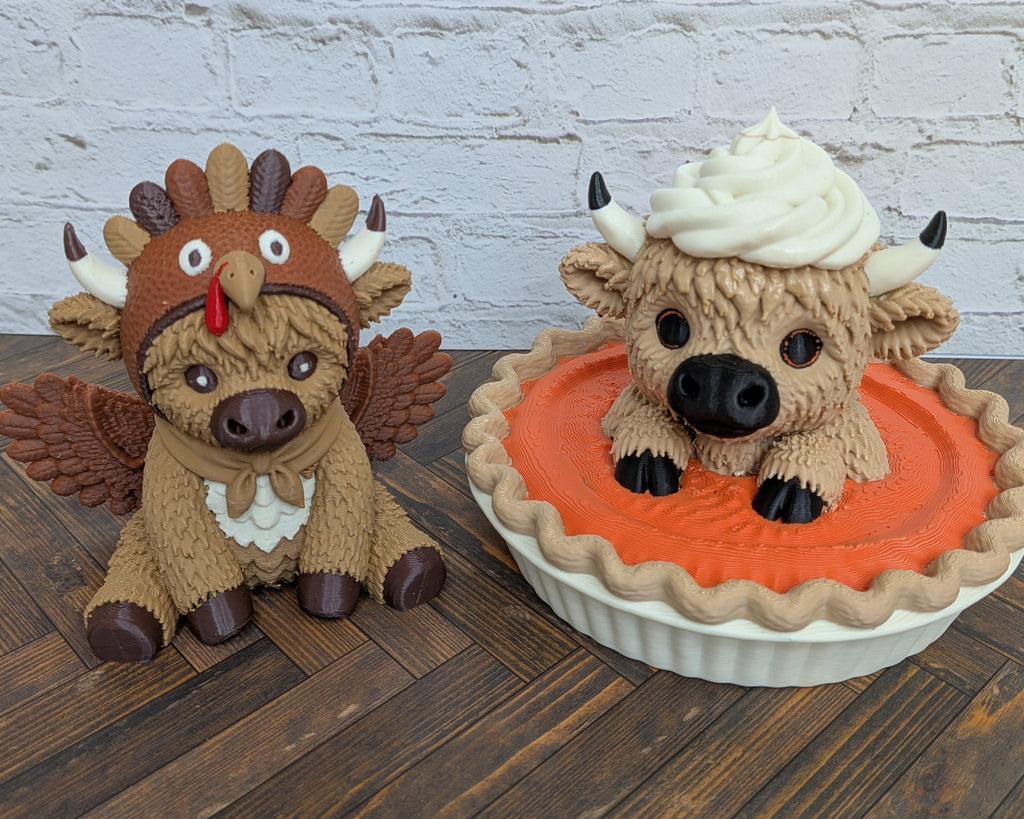 Udderly Thankful Highland Cow Figurines 3D Printed Thanksgiving Turkey & Pumpkin Pie Fall Decor