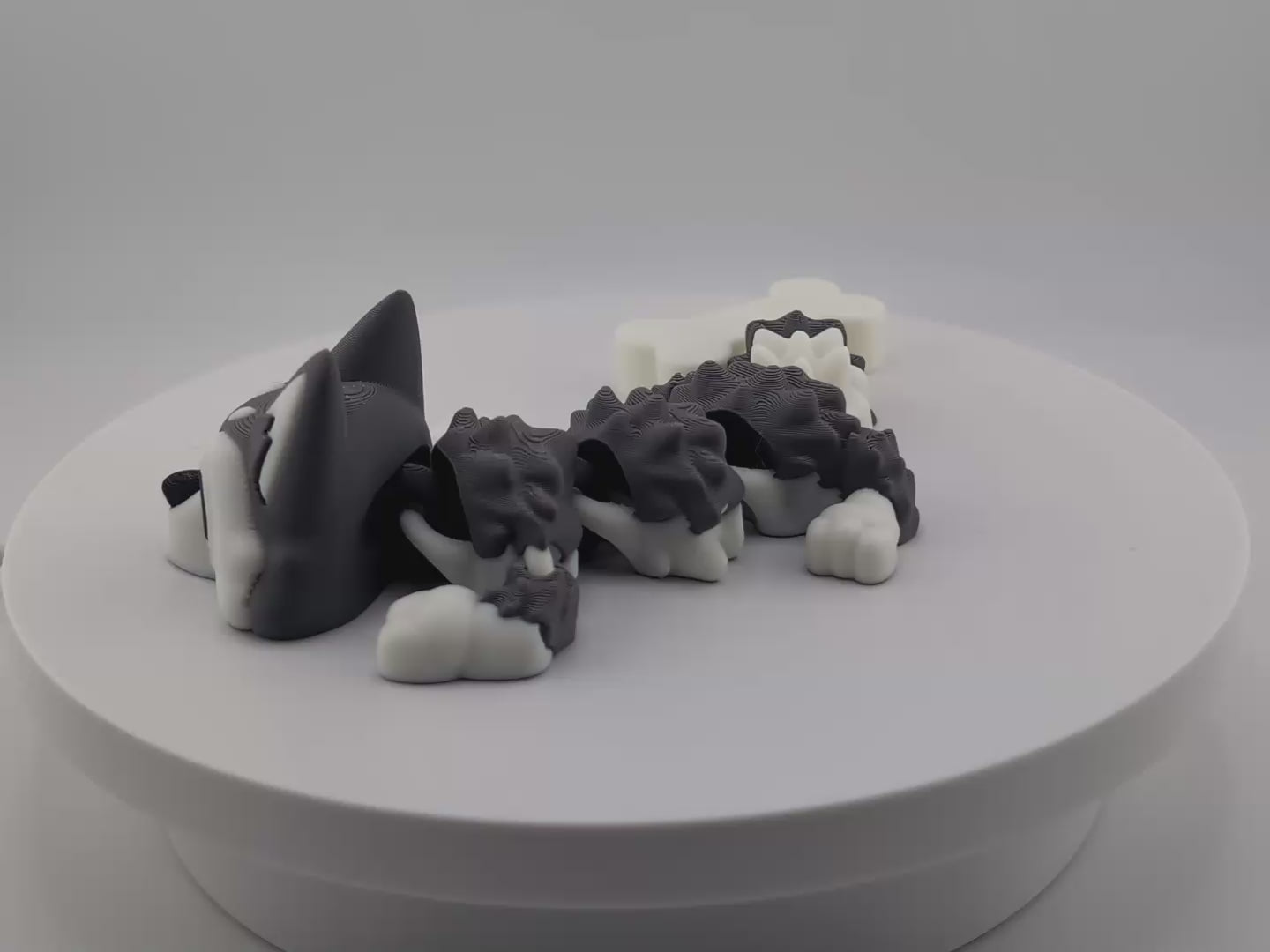 Mini Husky Dragon Fidget Toy – Articulated Flexi Pet for Kids & Adults