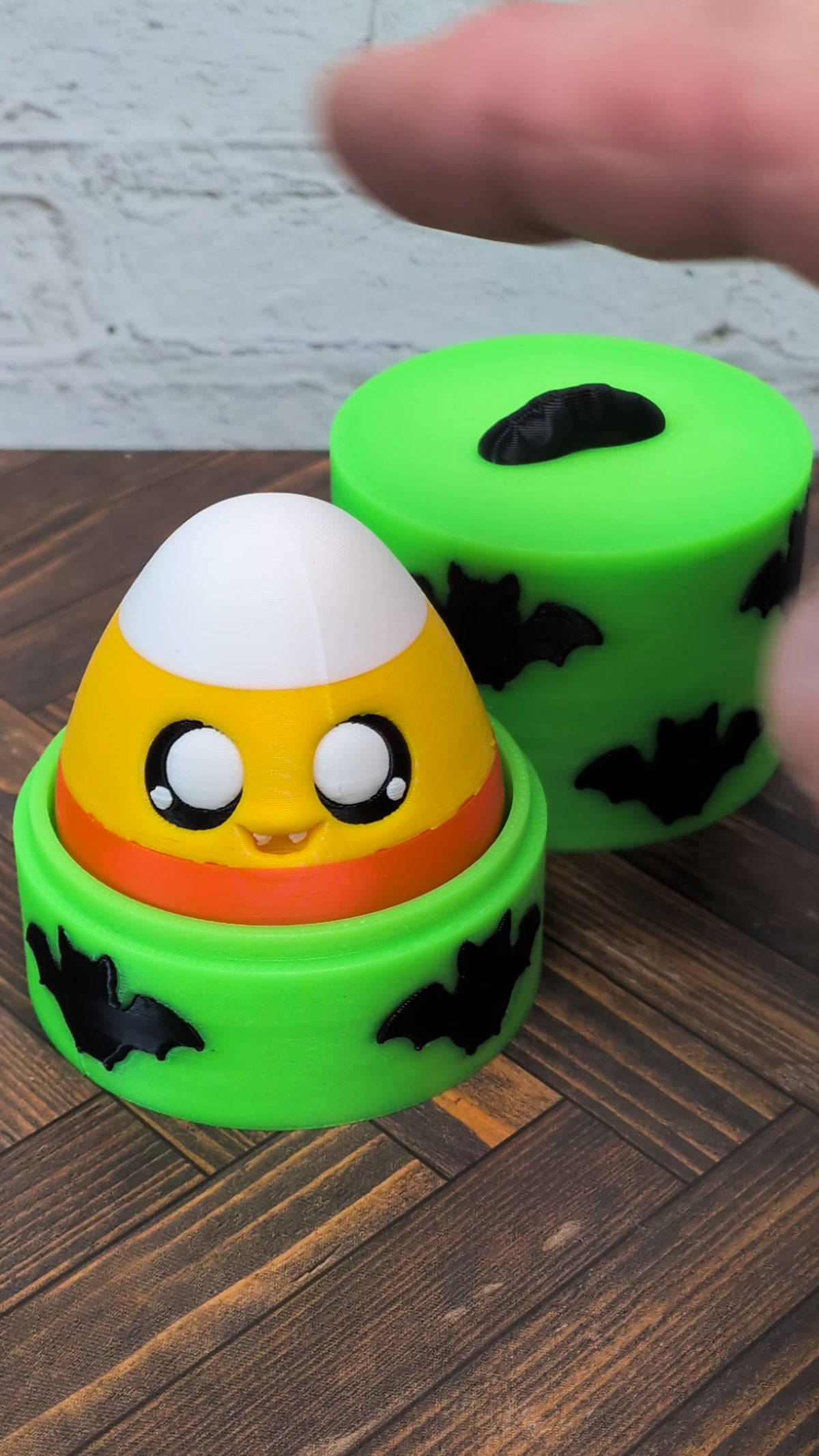 UV Reactive Candy Corn Clicker Fidget Mechanical Switch Halloween Bat Container