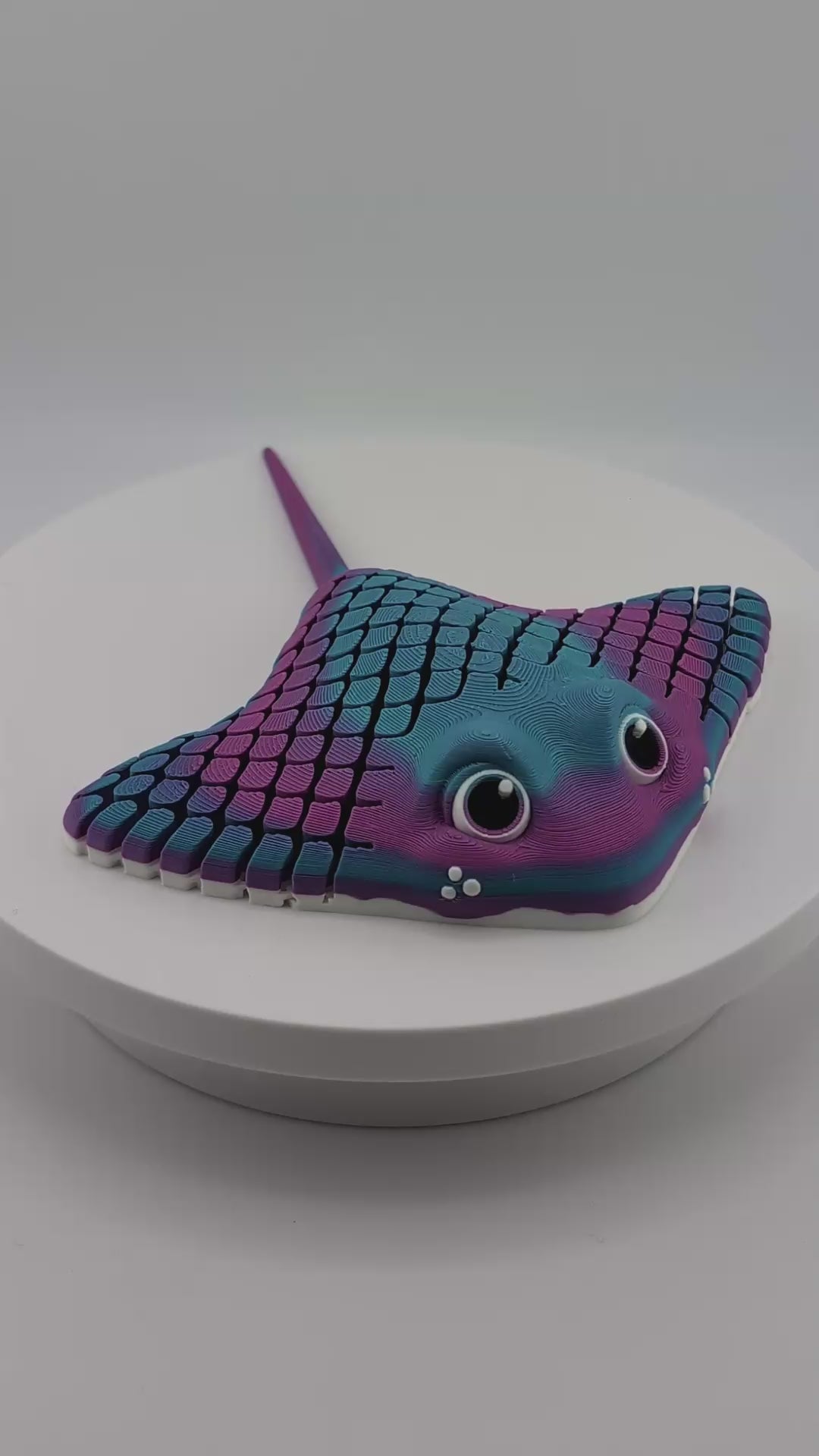 Flexi Manta Ray Fidget Toy Articulated Sea Creature Made from PLA Plastic